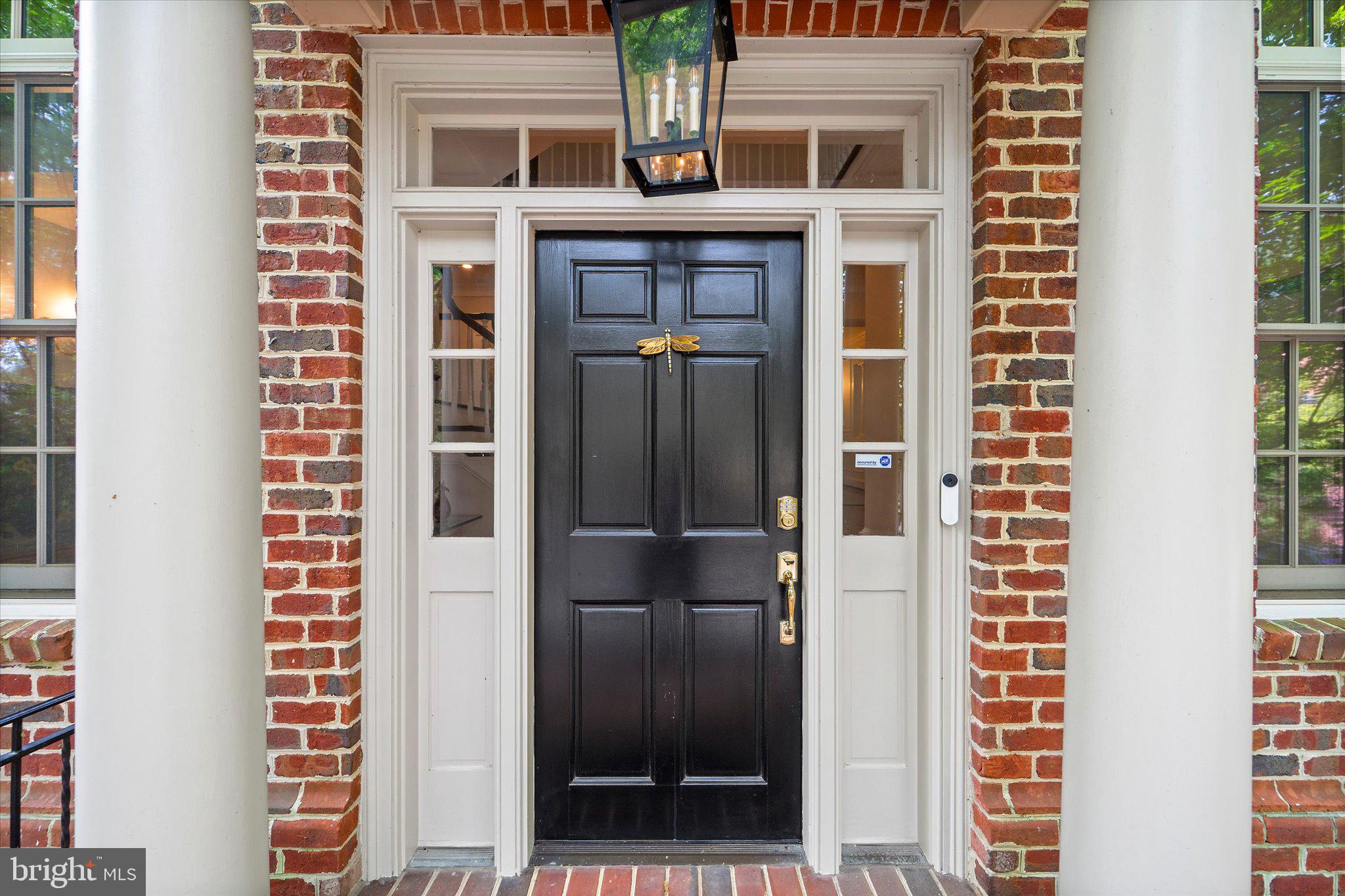 MAYFAIR OF MCLEAN - Residential