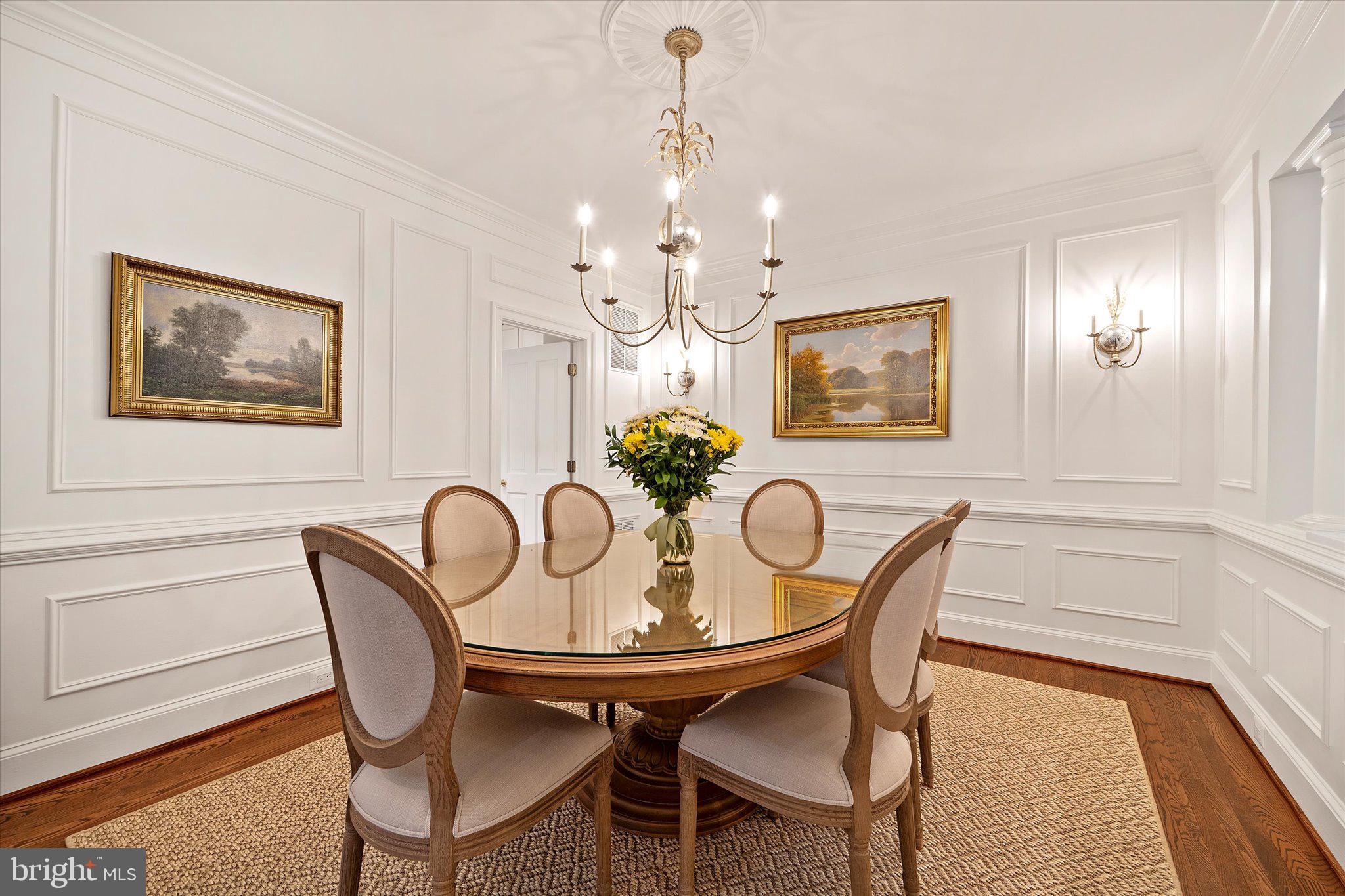 MAYFAIR OF MCLEAN - Residential