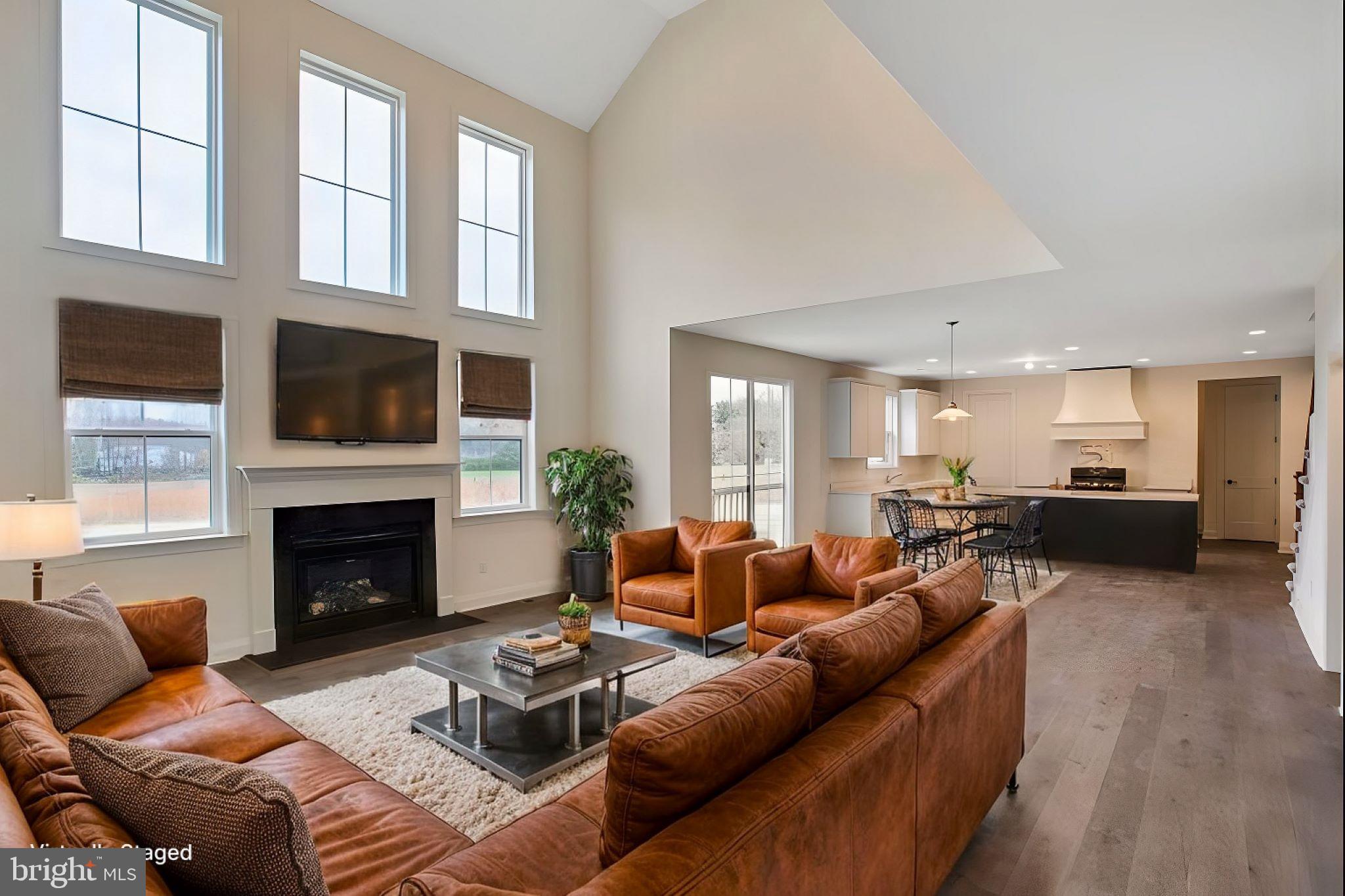 FULTON HILLS - Residential
