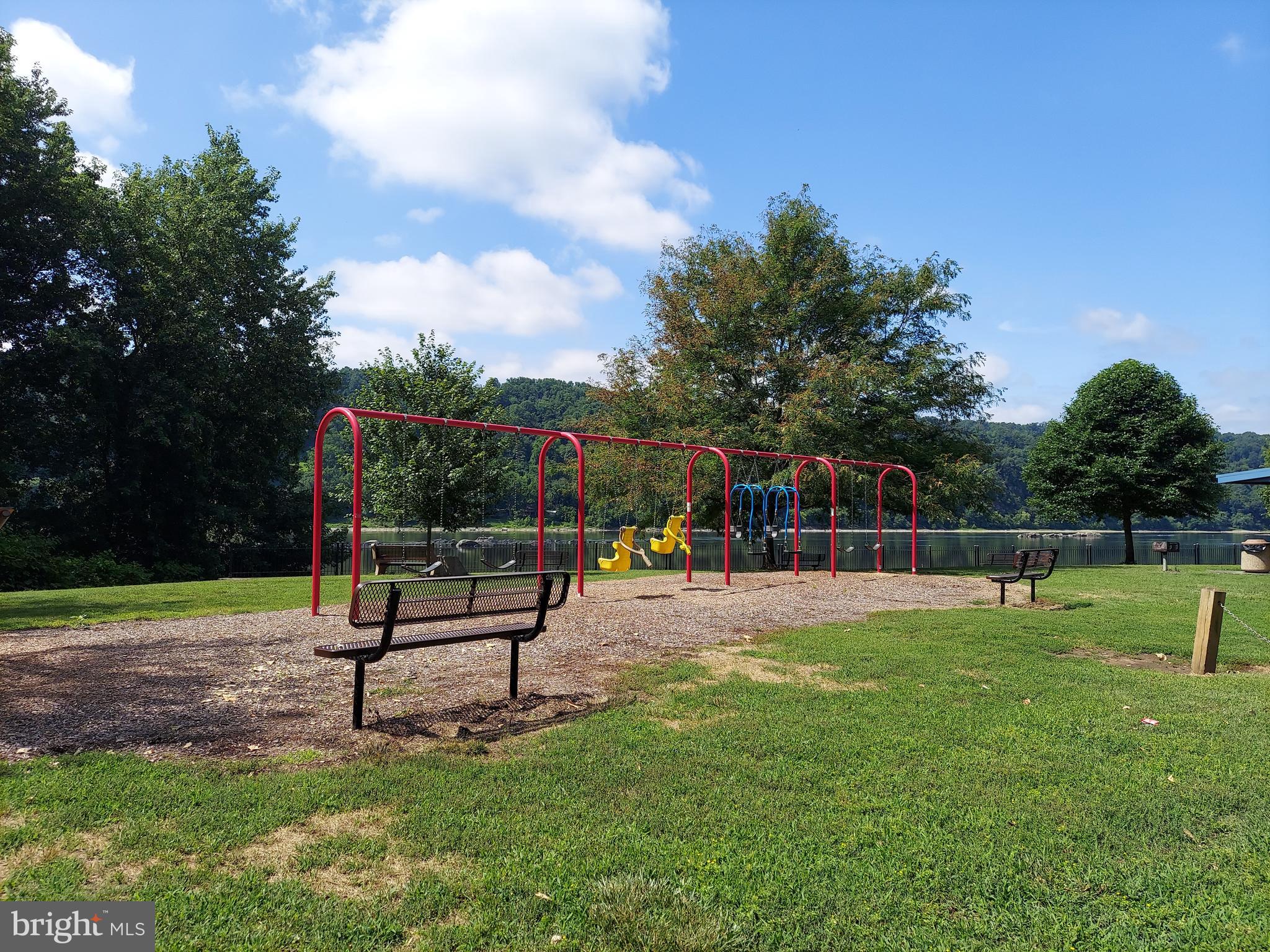 MAYTOWN/MARIETTA - Residential