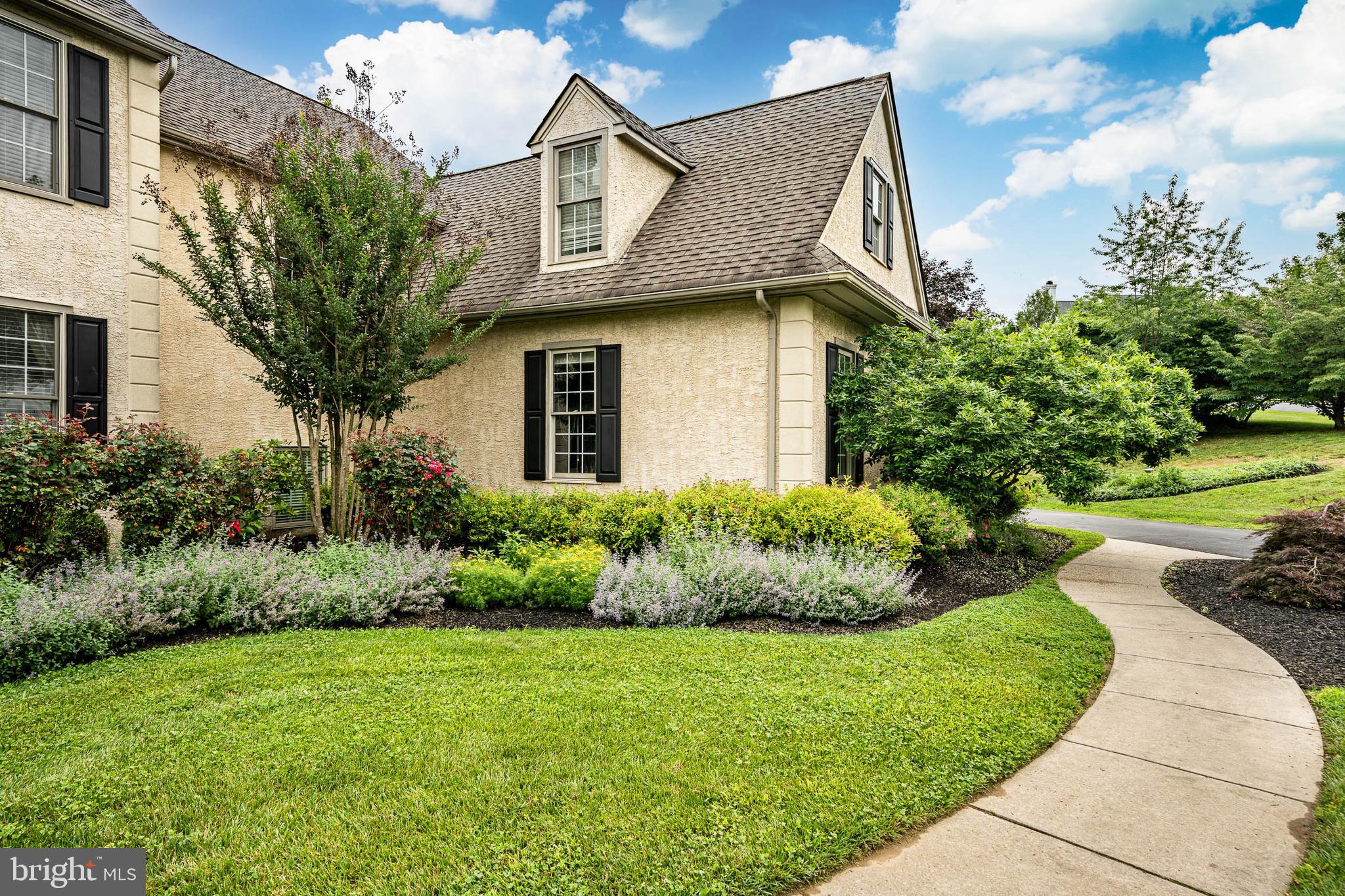 HILLHURST - Residential