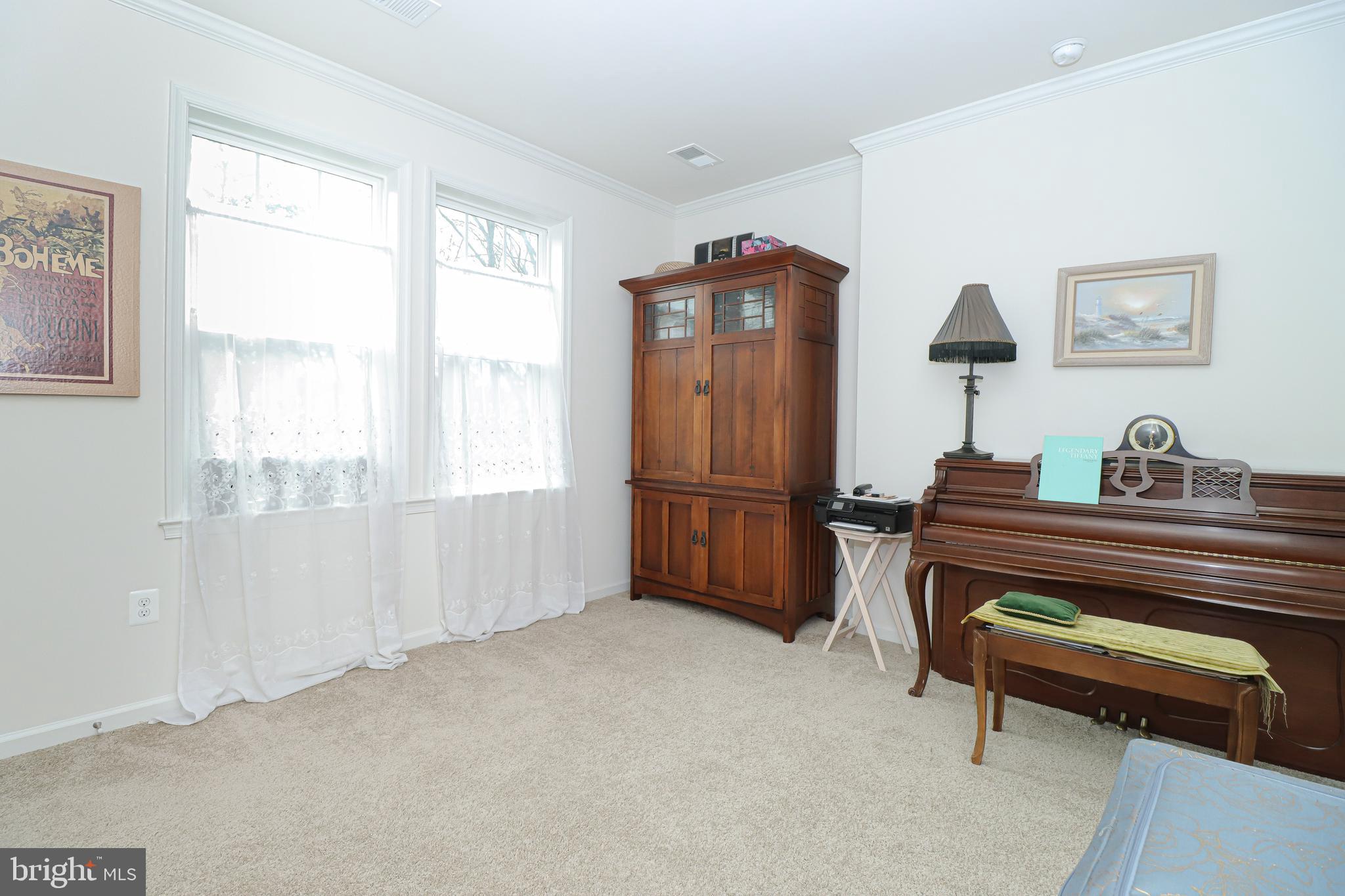 BROADLANDS - Residential
