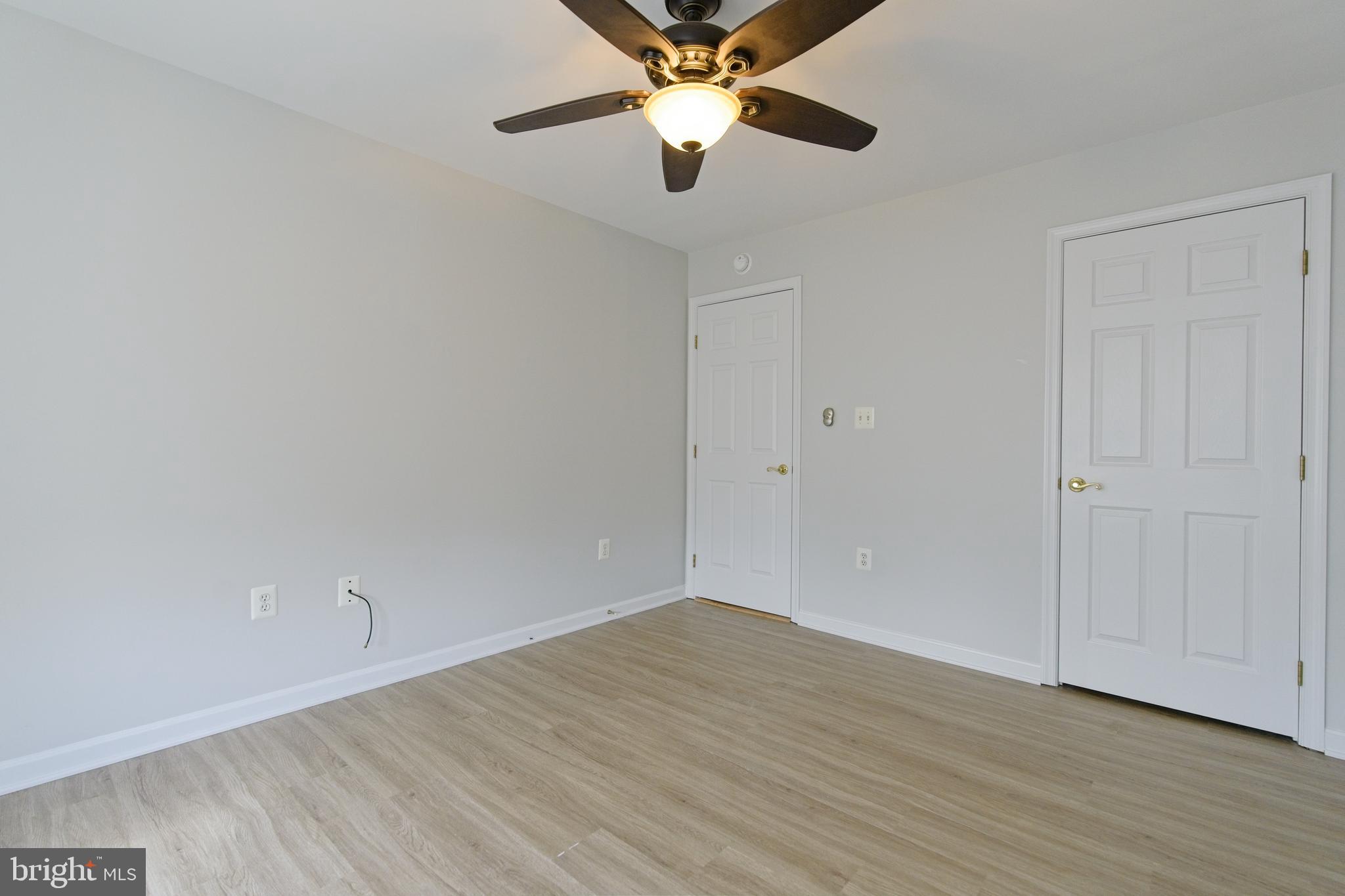 SUMMERLAKE - Residential