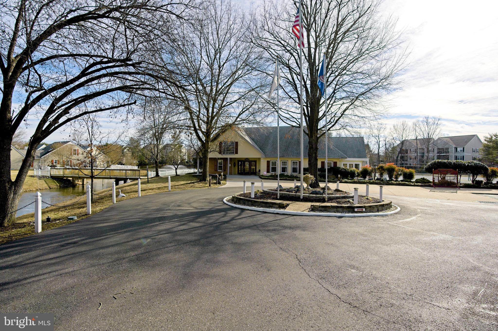 SUMMERLAKE - Residential