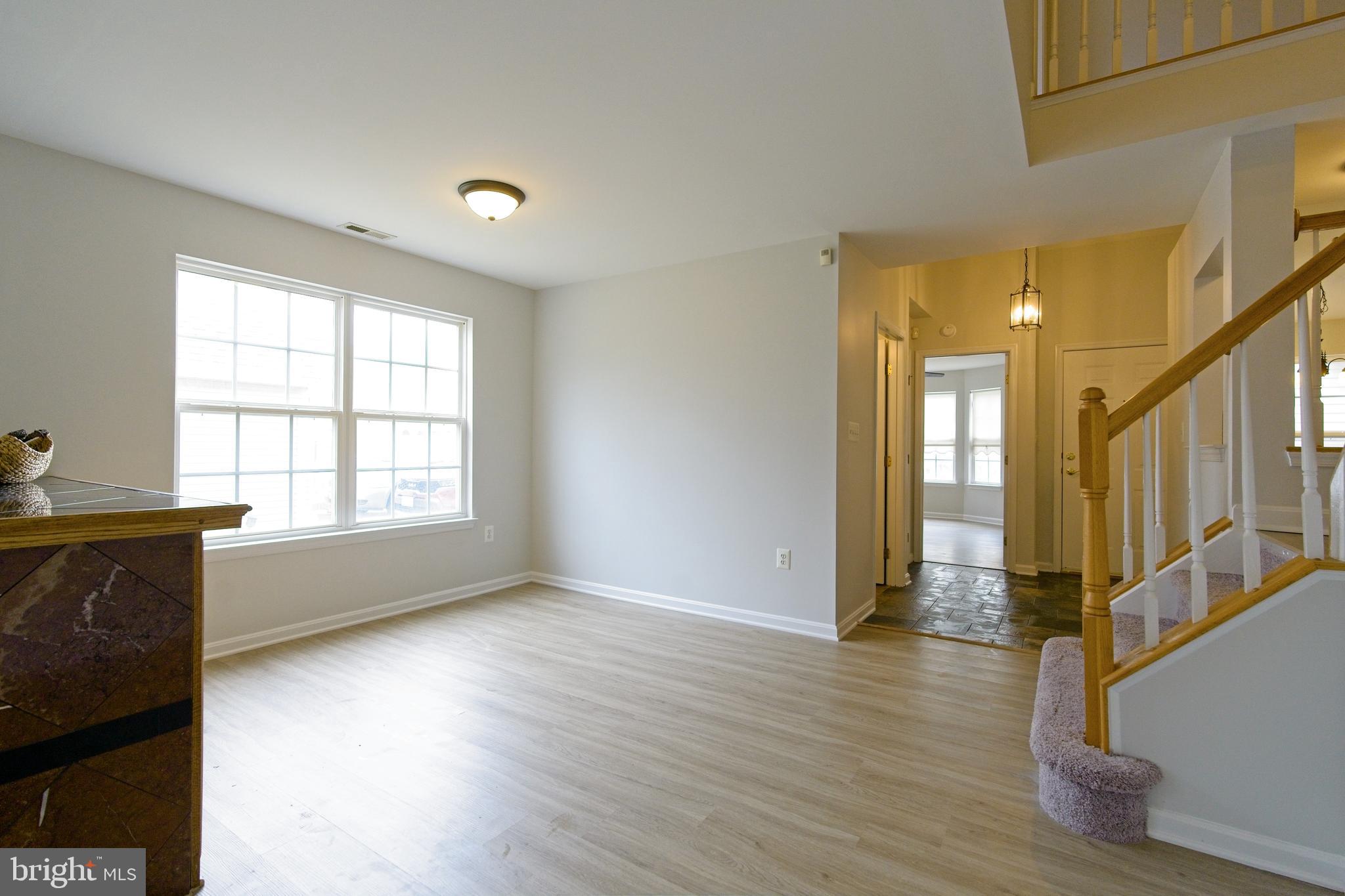 SUMMERLAKE - Residential