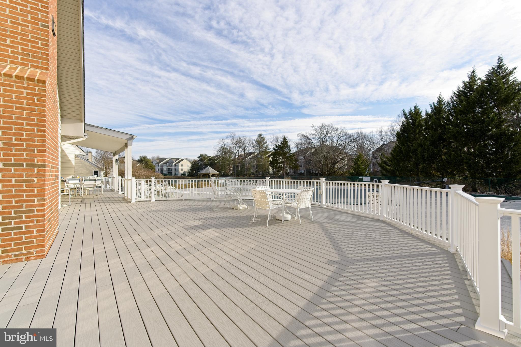 SUMMERLAKE - Residential