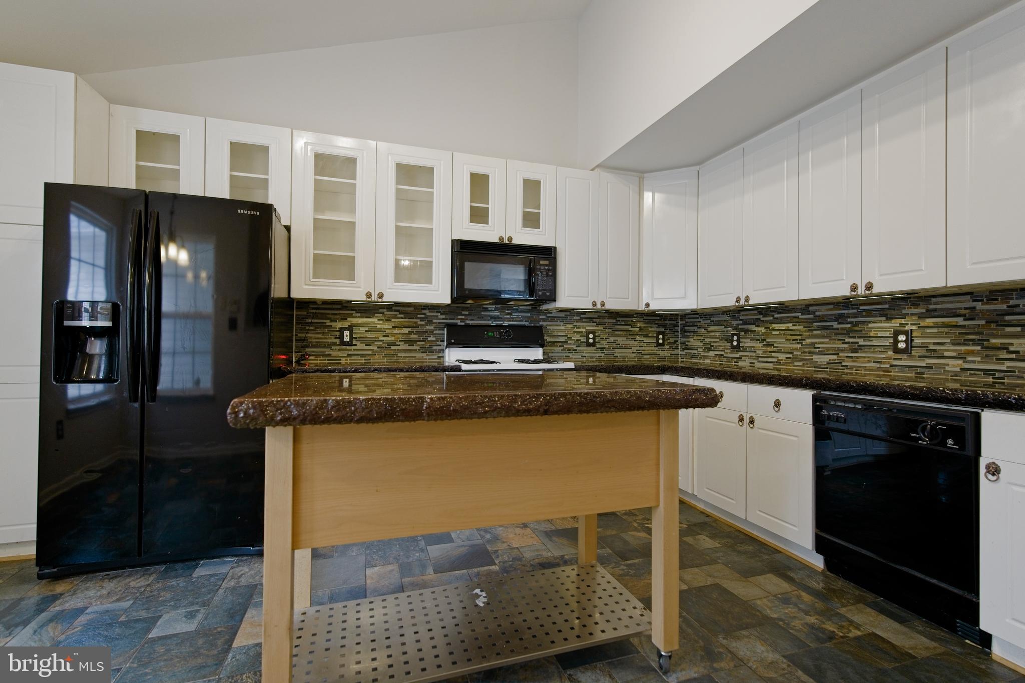 SUMMERLAKE - Residential