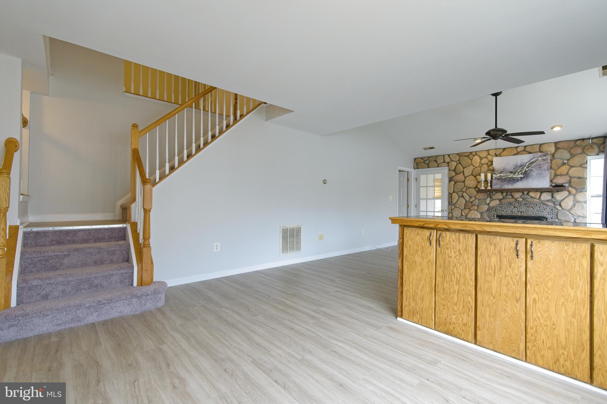 SUMMERLAKE - Residential