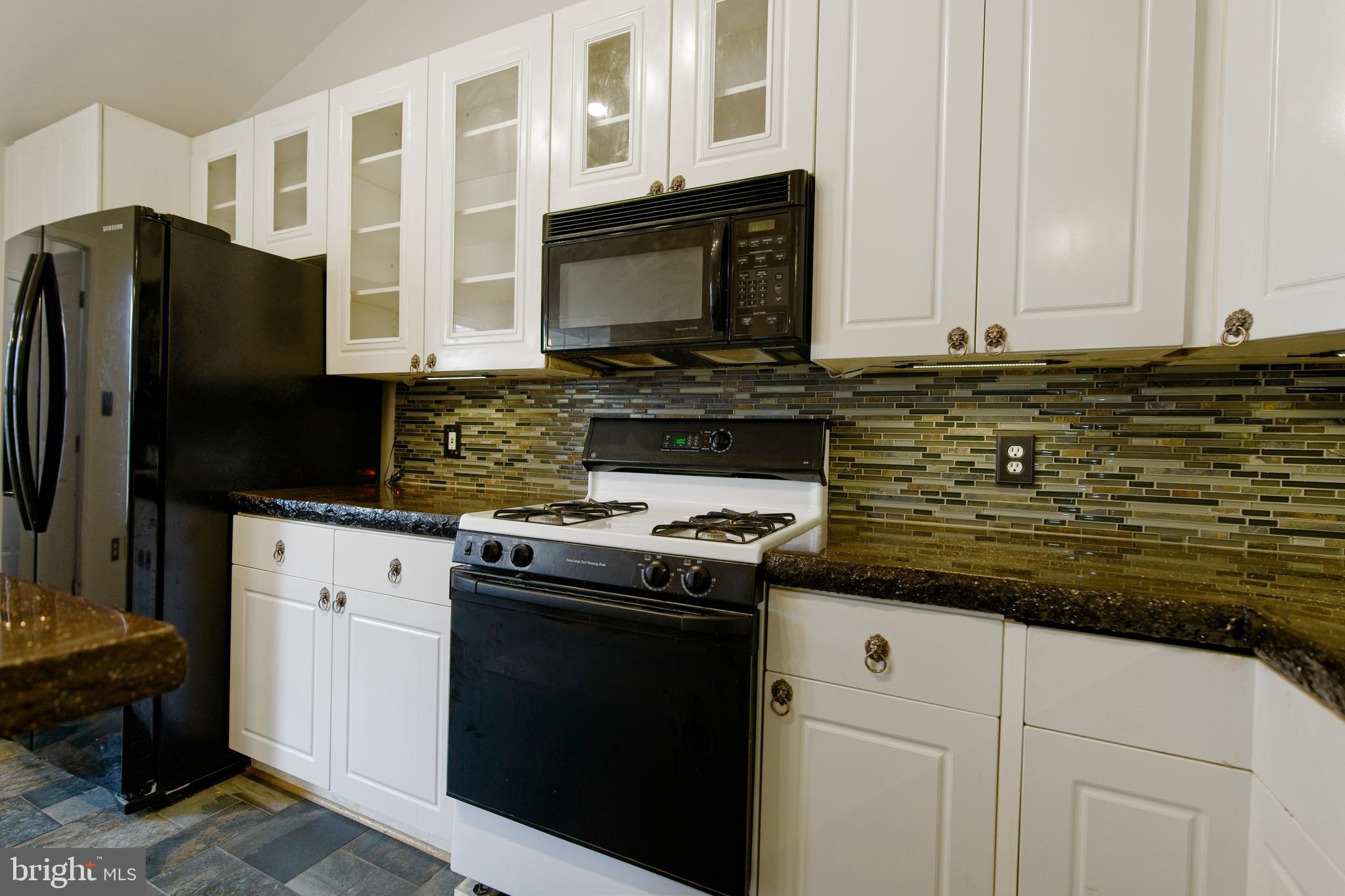 SUMMERLAKE - Residential