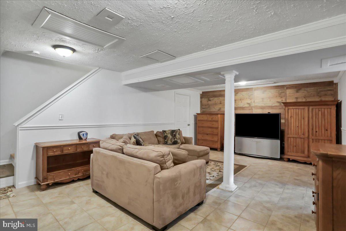 WOODBROOK - Residential