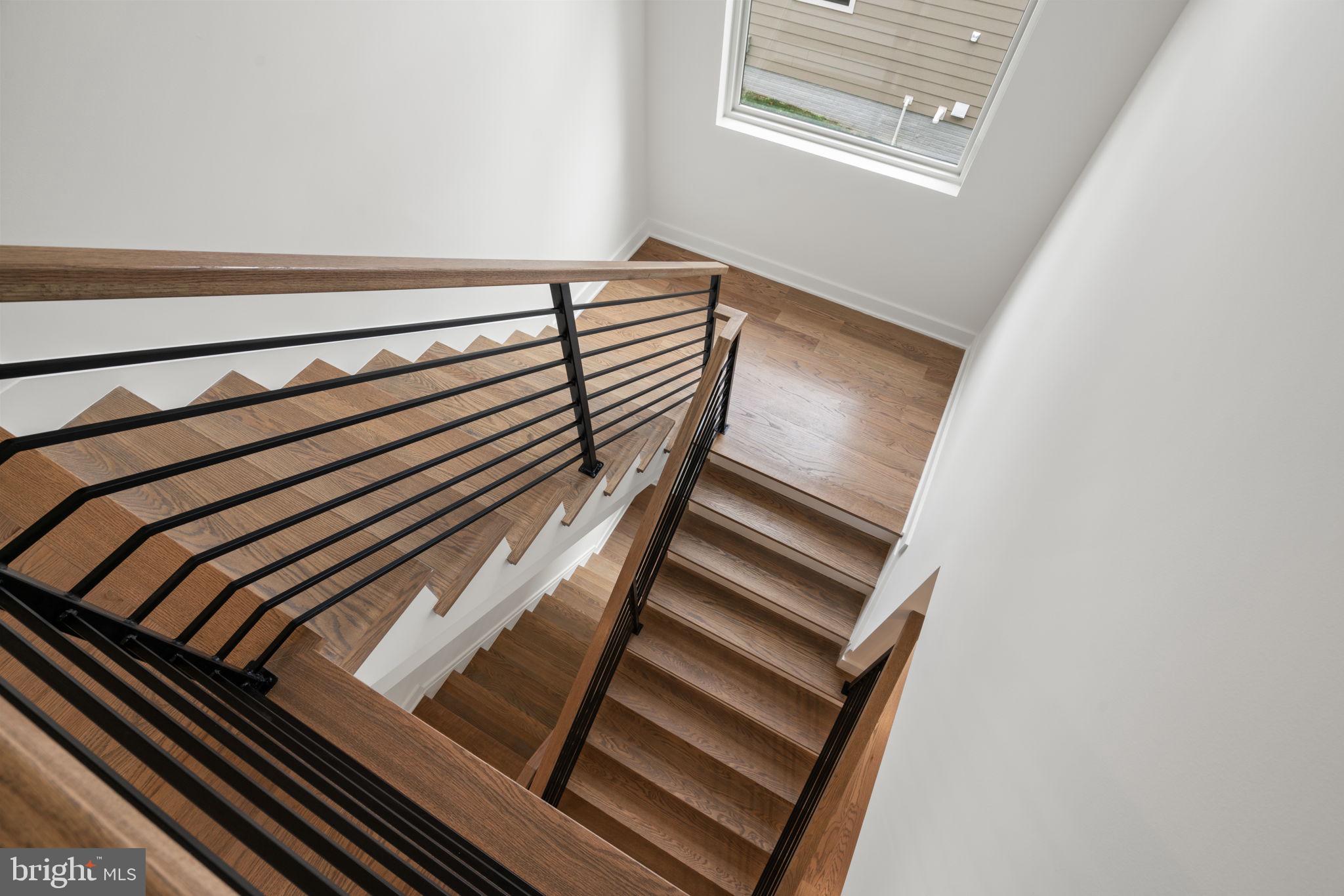 VIENNA WOODS - Residential