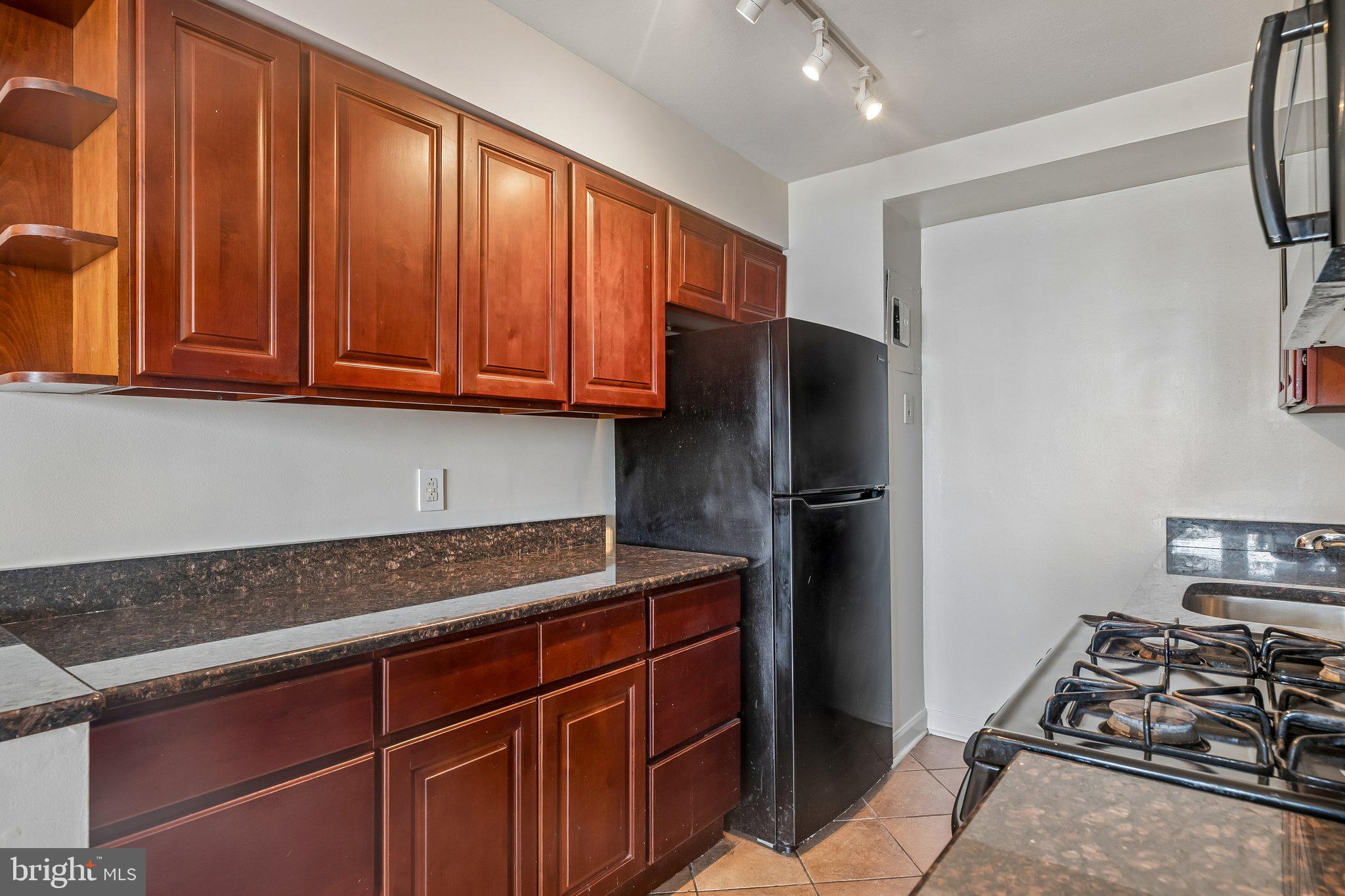 WASHINGTON SQ - Residential