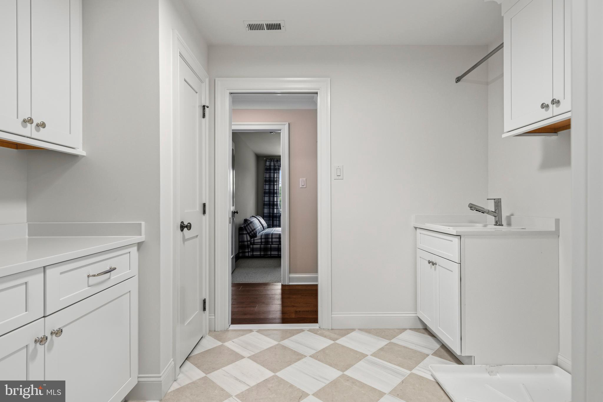 MILLSTONE MEADOWS - Residential