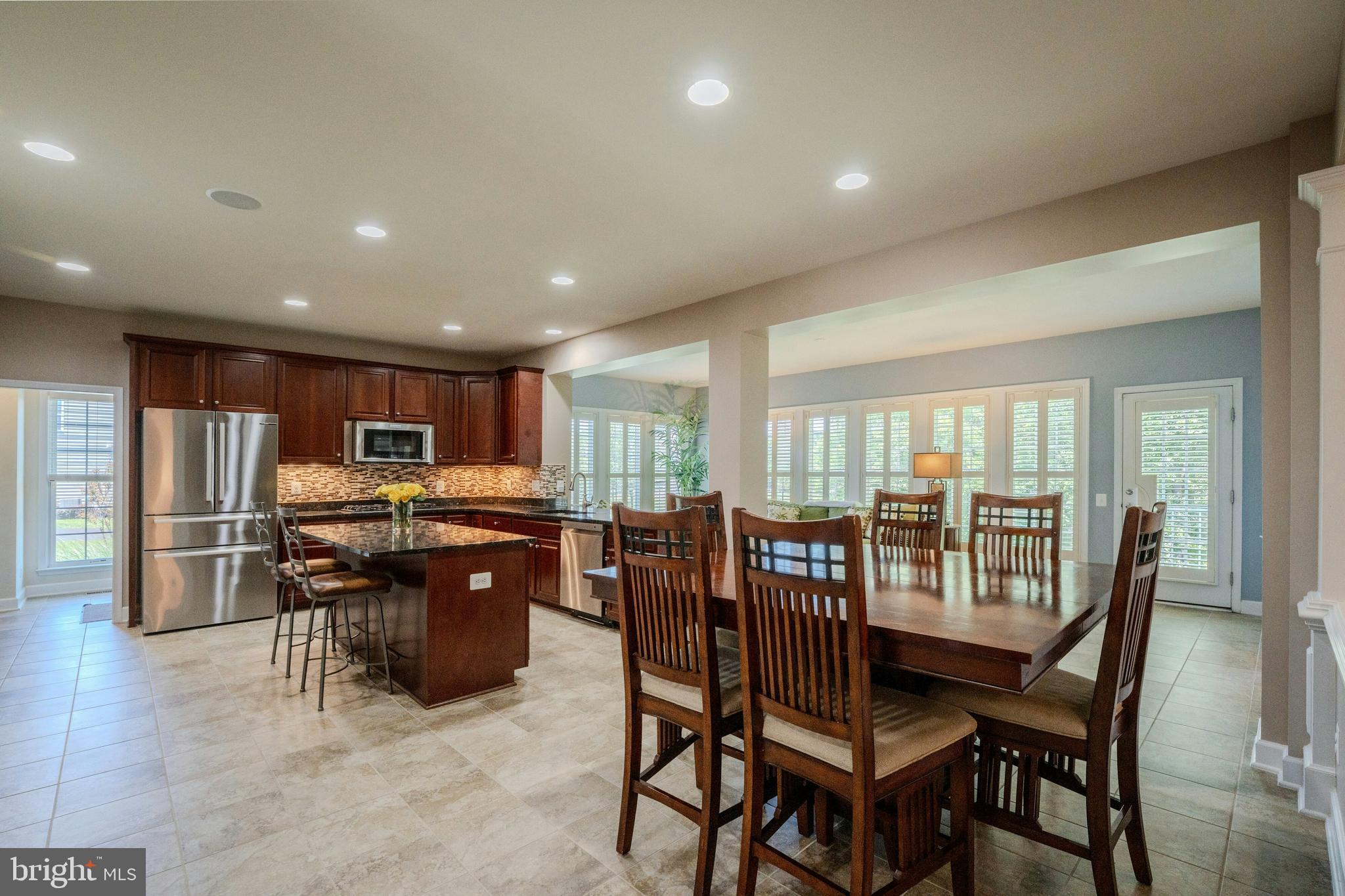 RED CEDAR - Residential
