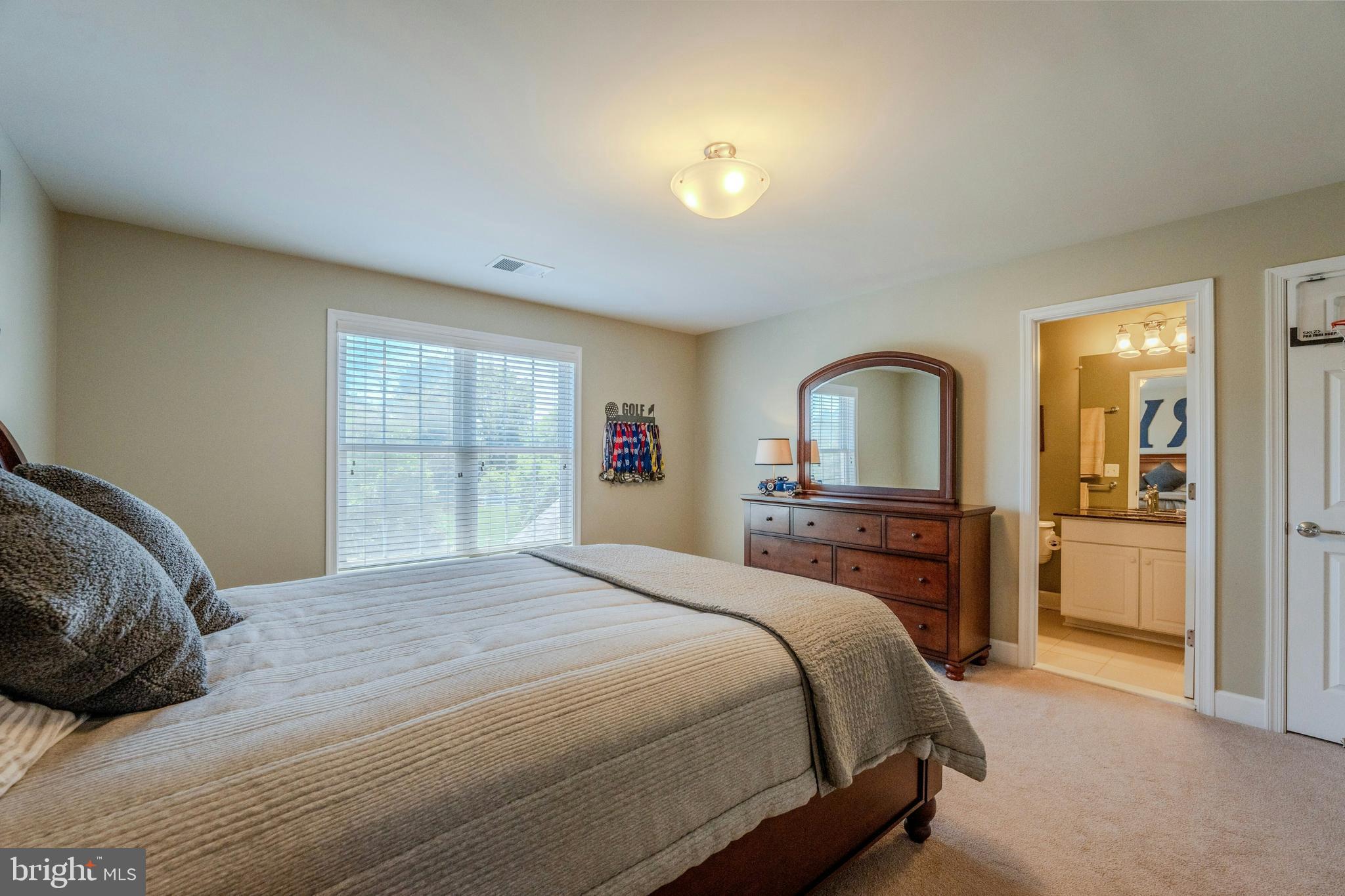 RED CEDAR - Residential