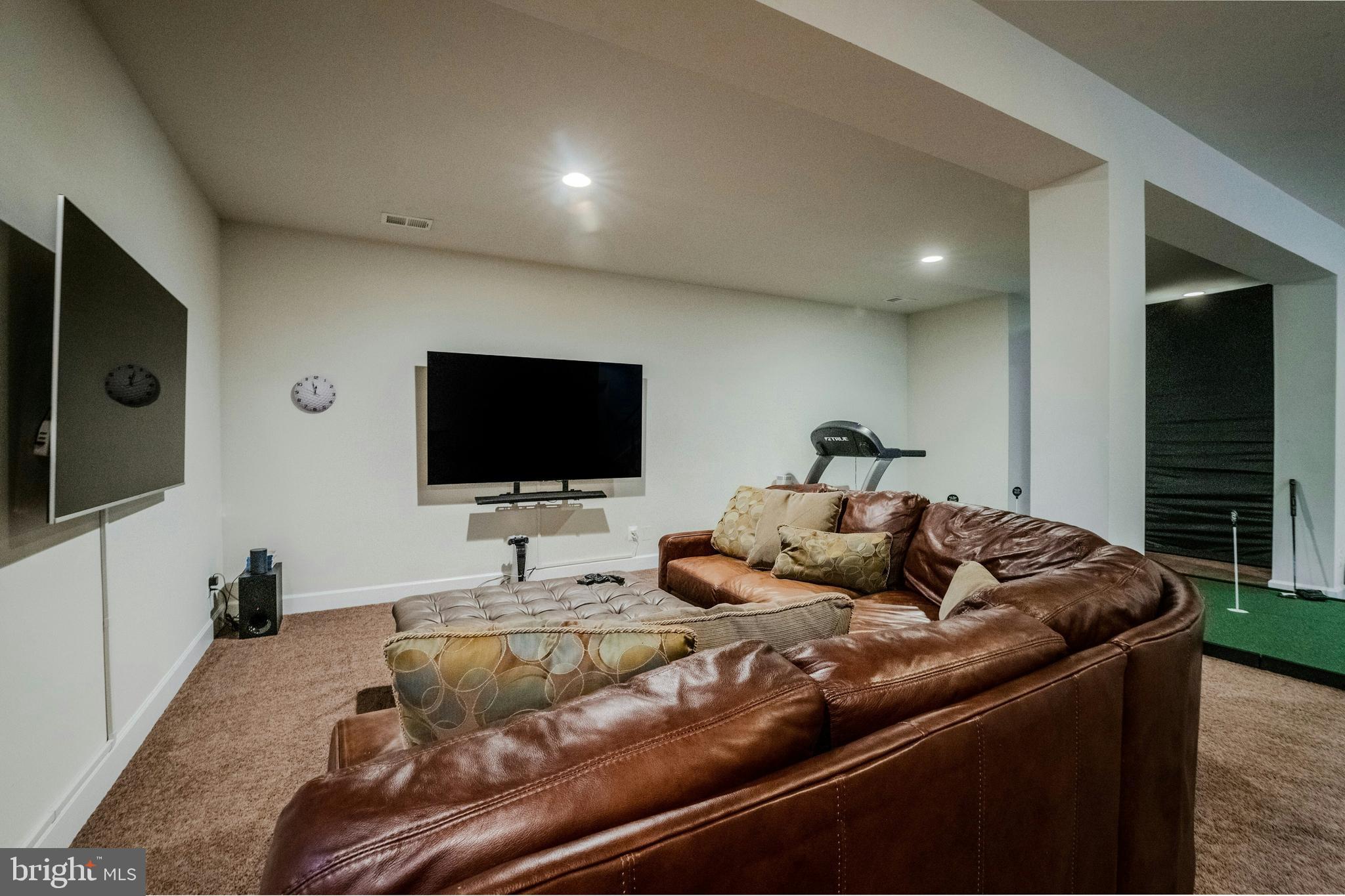 RED CEDAR - Residential