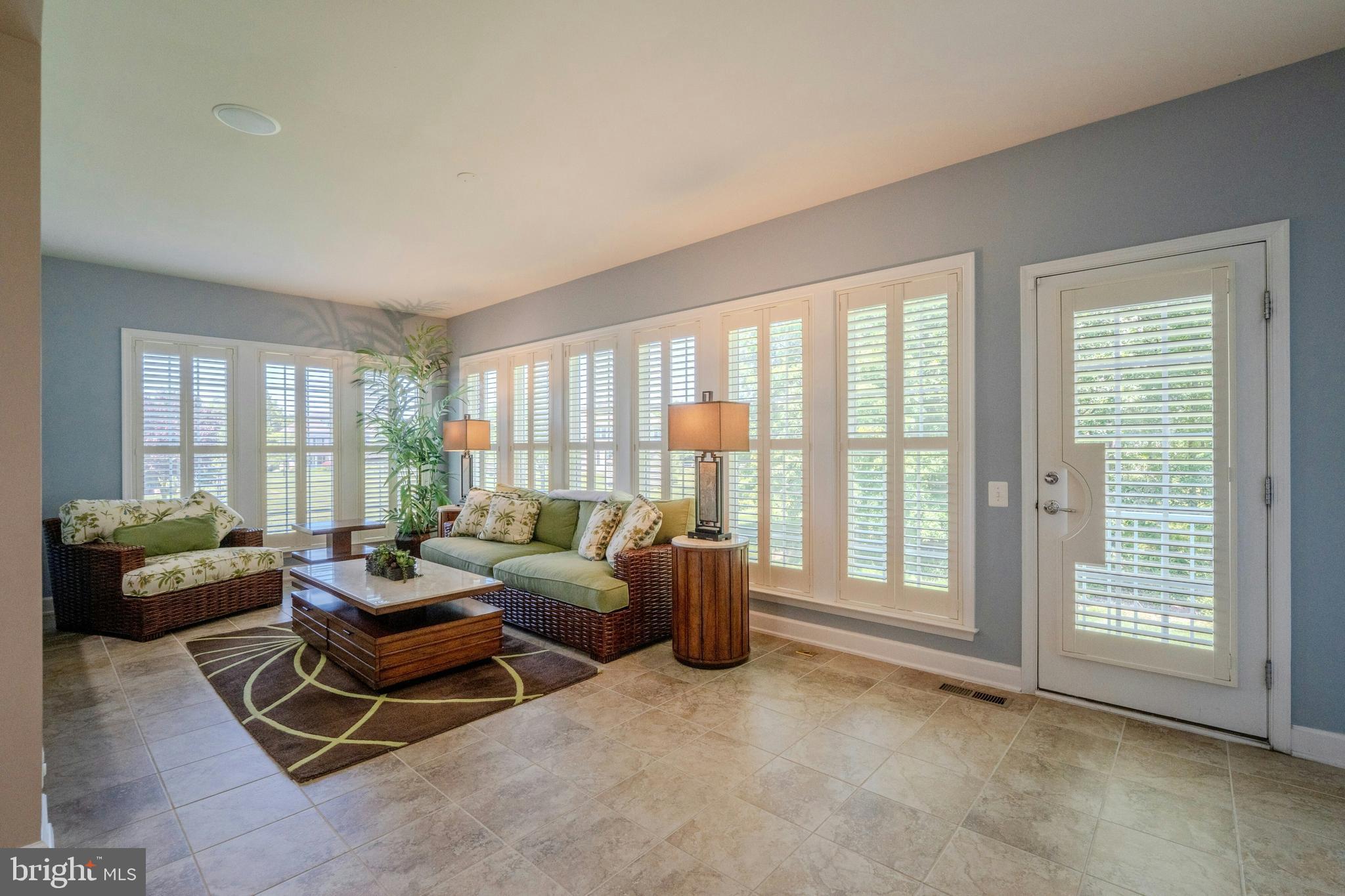 RED CEDAR - Residential