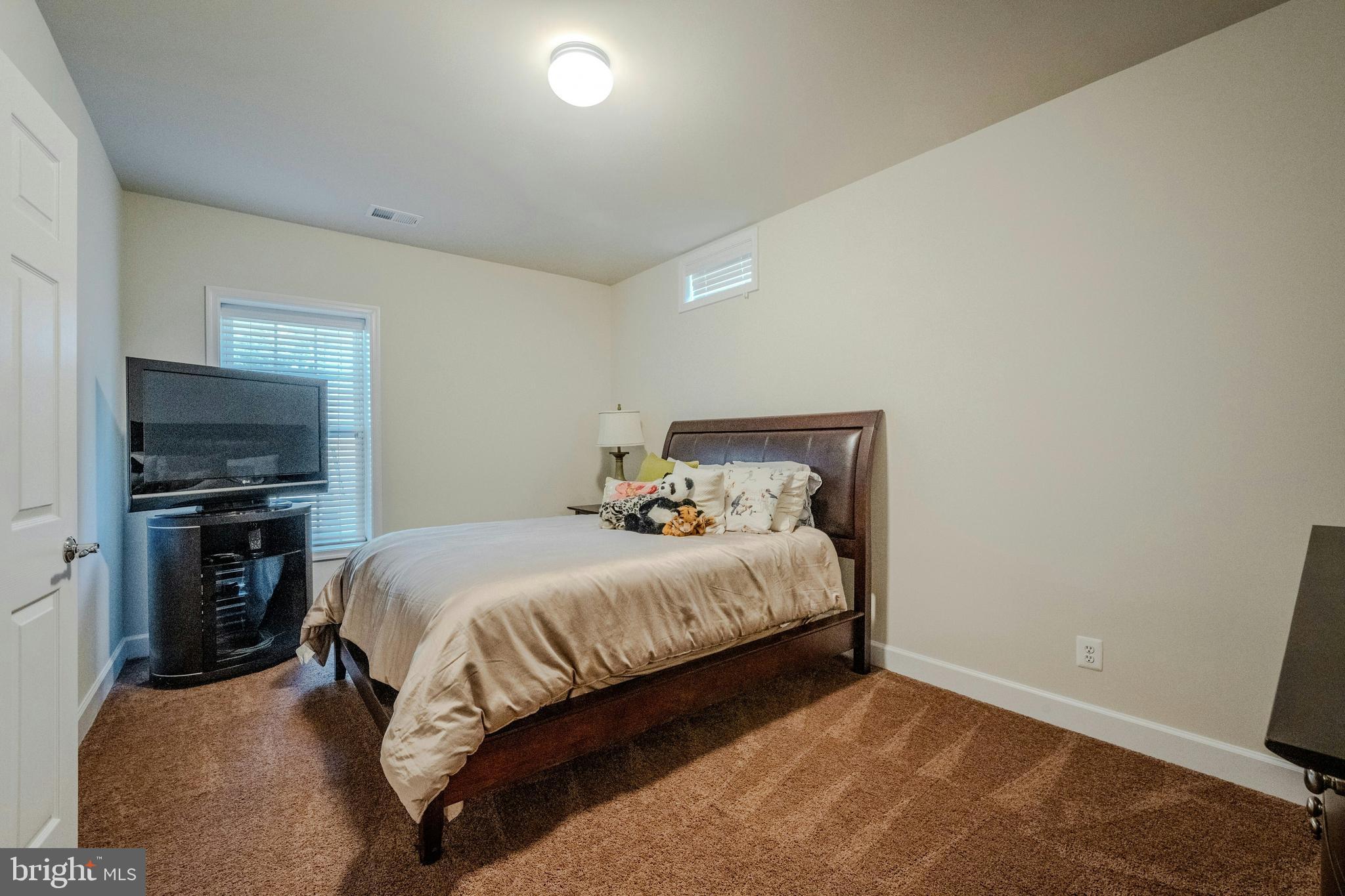 RED CEDAR - Residential