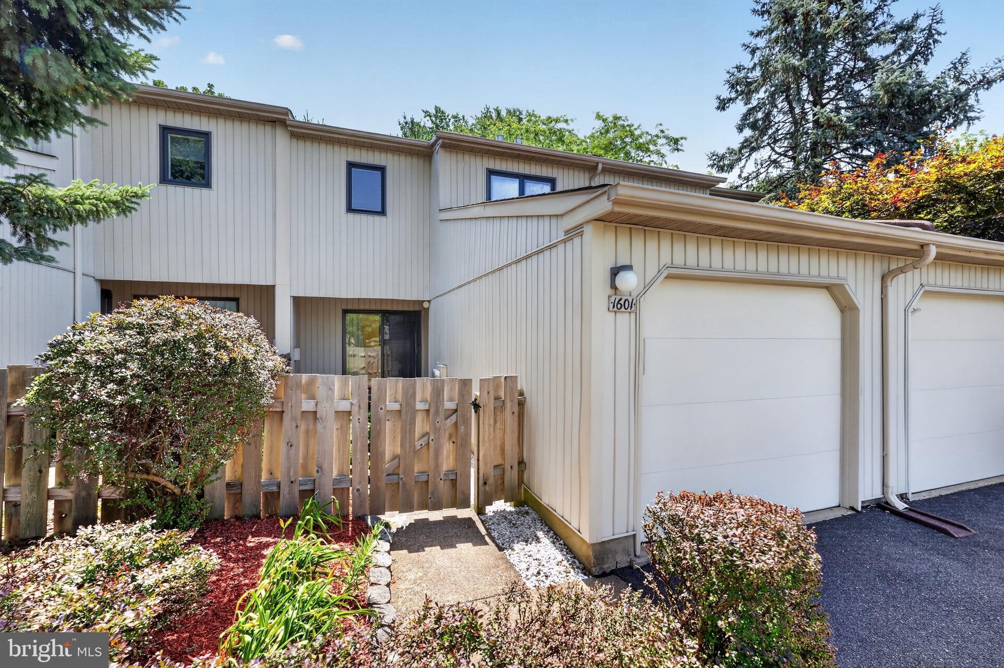 ARROWHEAD - Residential
