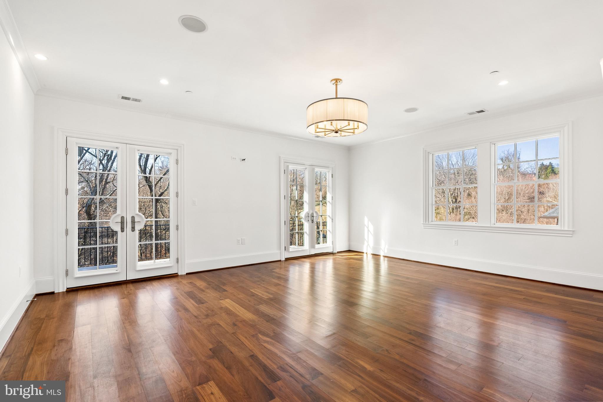 WESLEY HEIGHTS - Residential