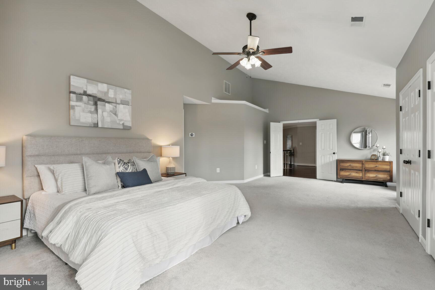 ASHBURN FARM - Residential