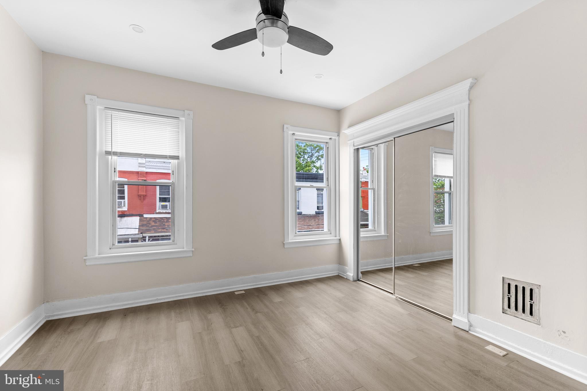 BELMONT - Residential