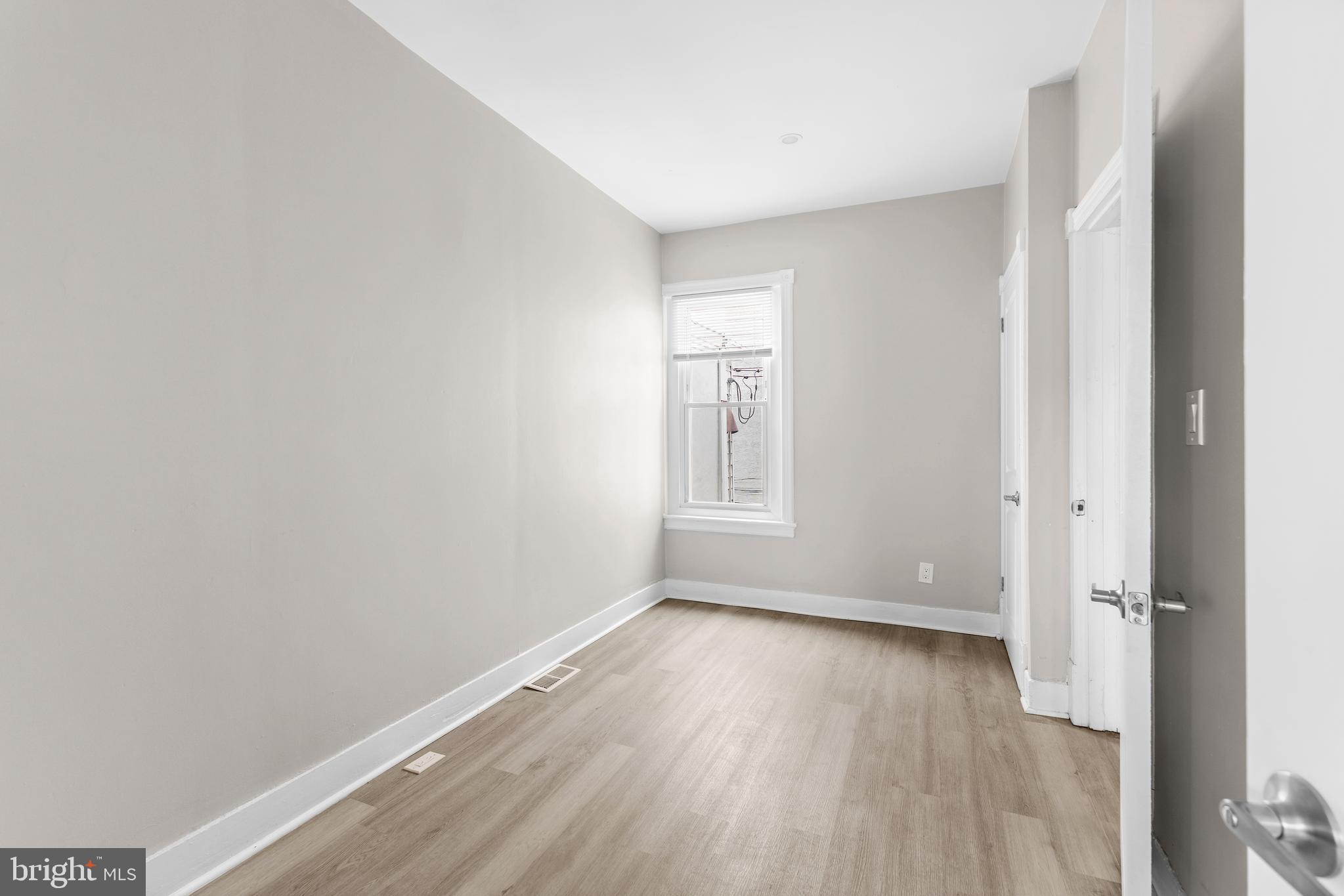 BELMONT - Residential