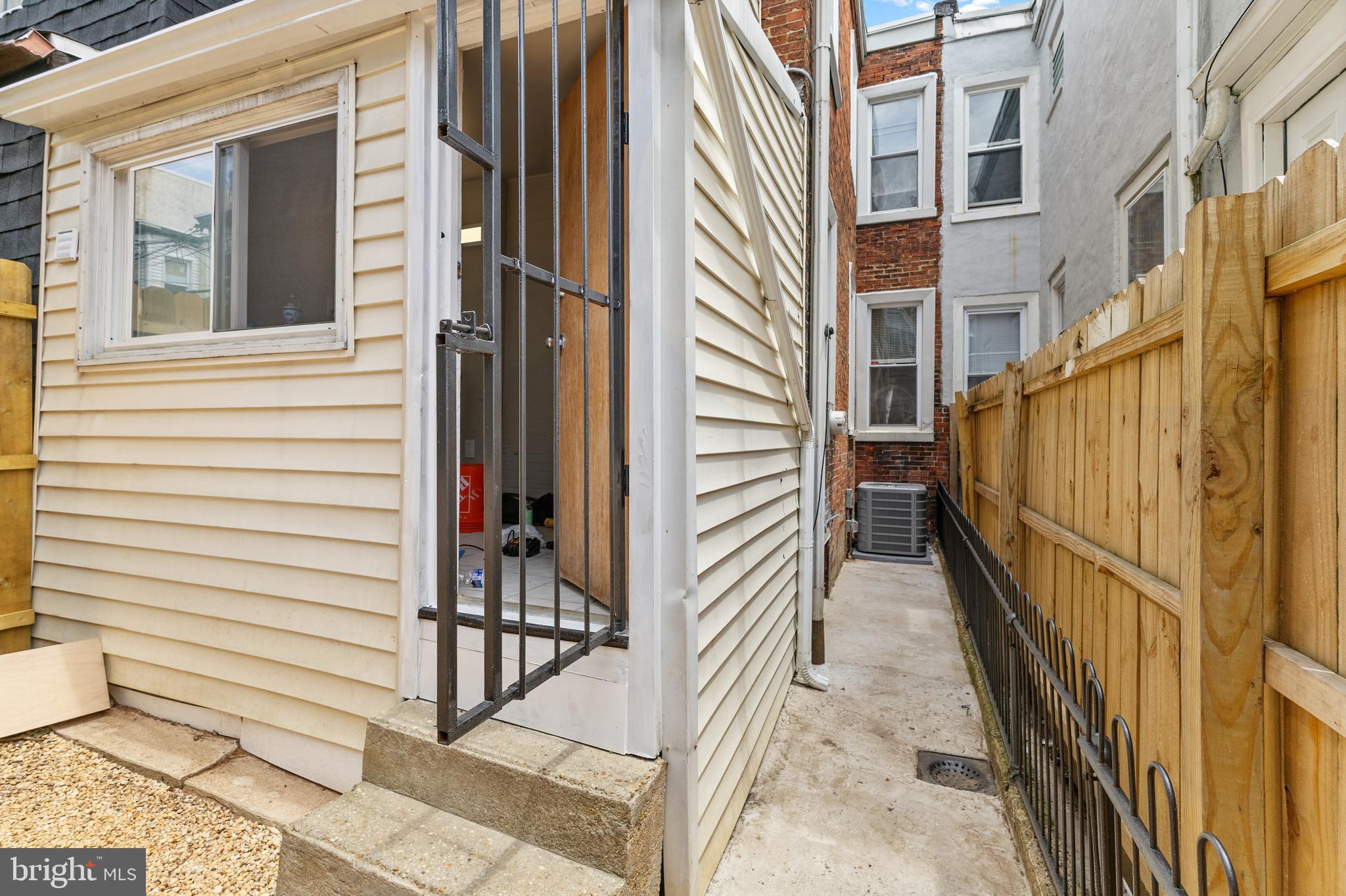 BELMONT - Residential