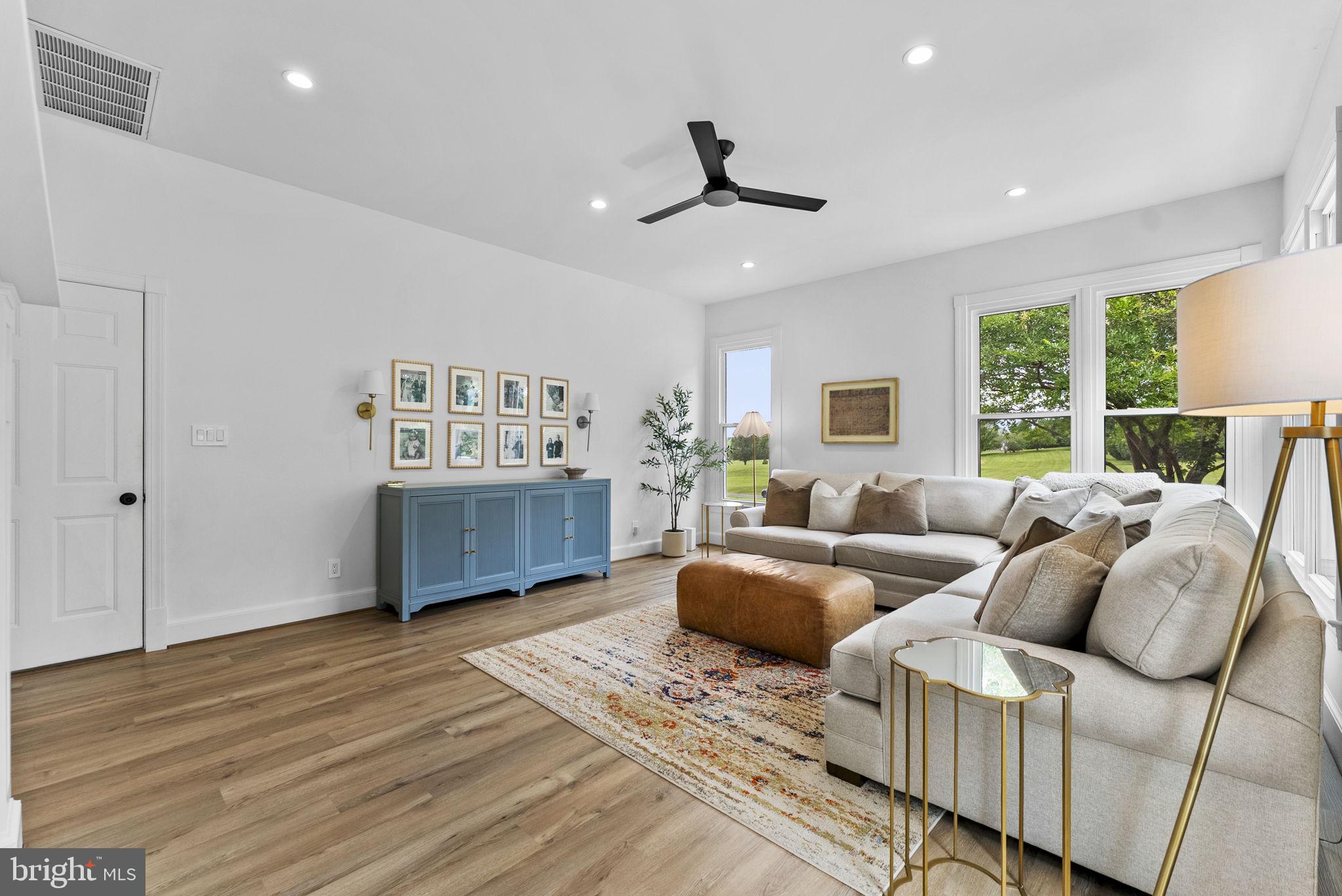 CLAIRMONT MANOR - Residential