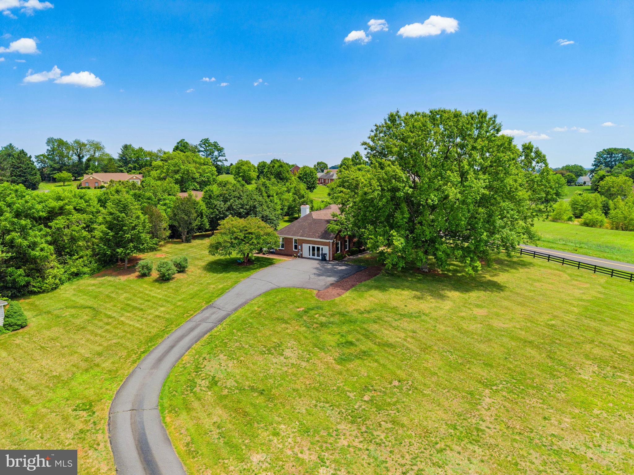 CLAIRMONT MANOR - Residential