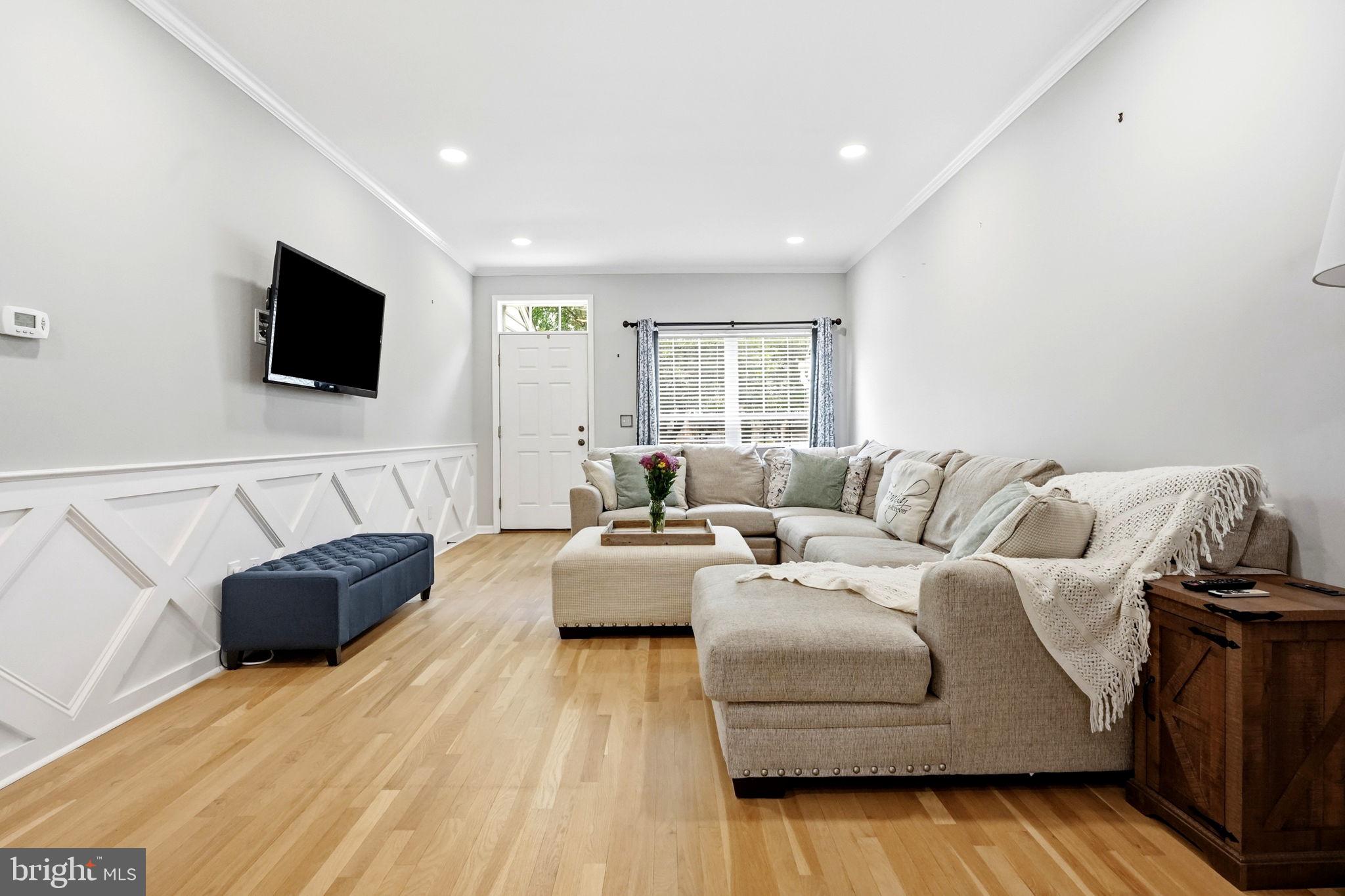 PENNS MANOR - Residential