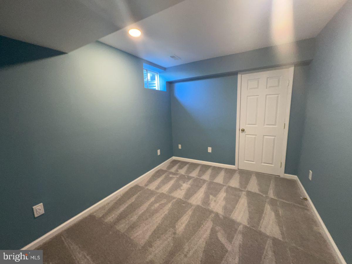 COVENTRY - Residential Lease