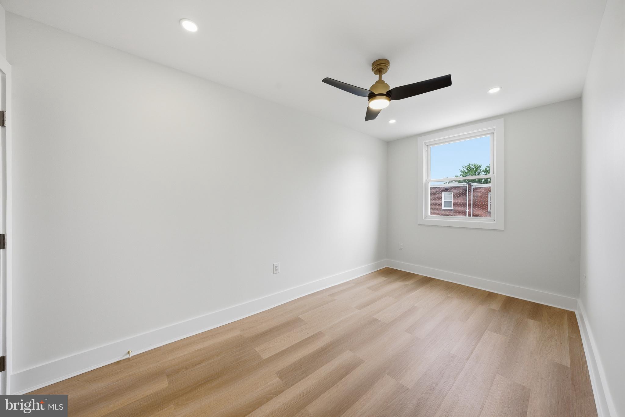 ACADEMY GARDENS - Residential
