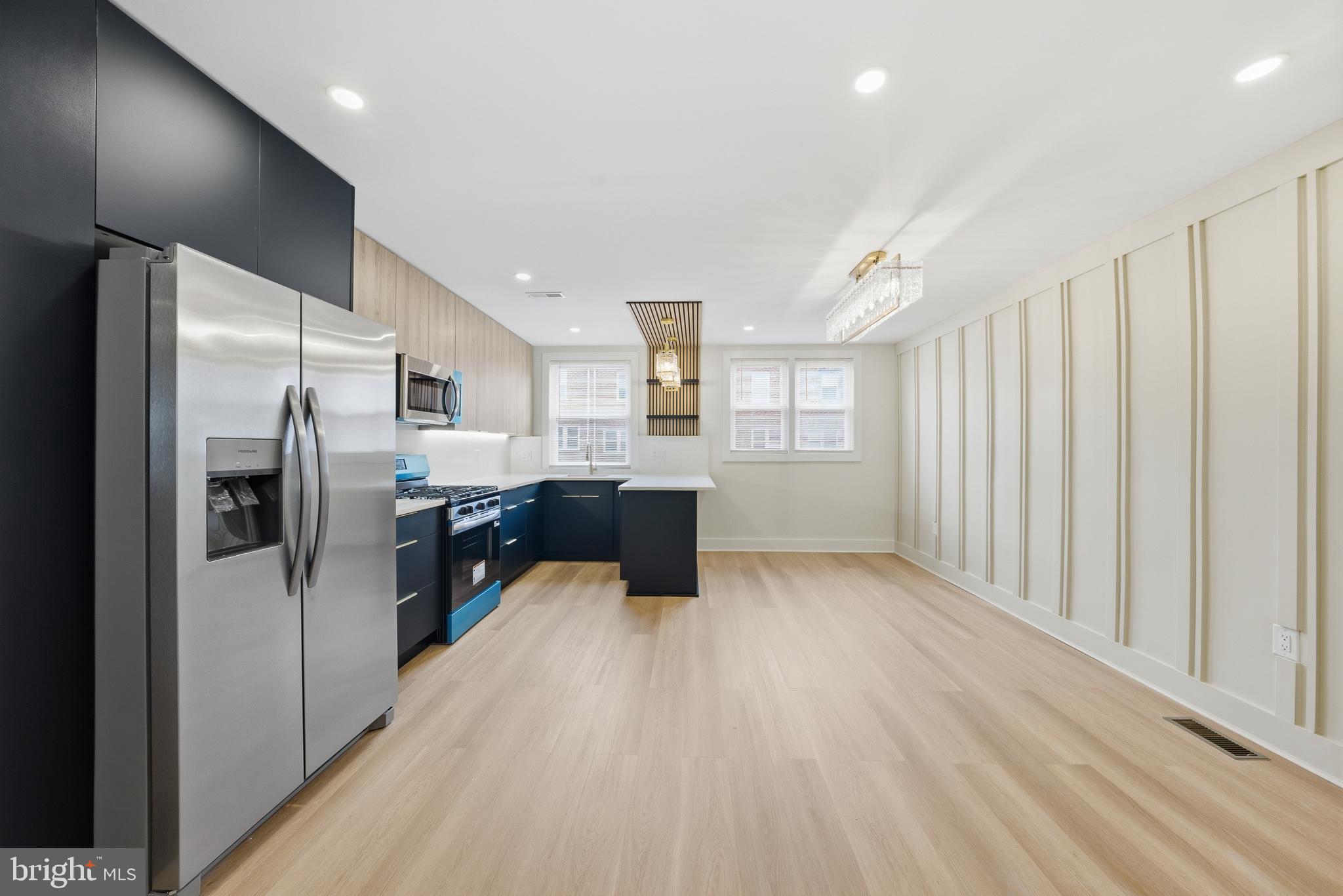 ACADEMY GARDENS - Residential