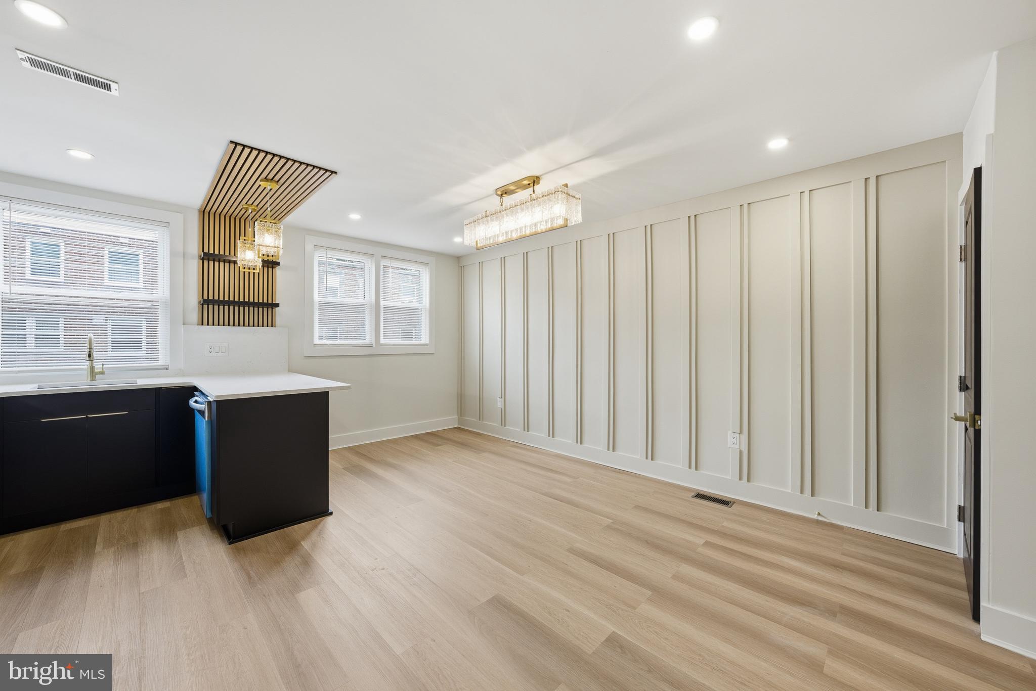 ACADEMY GARDENS - Residential