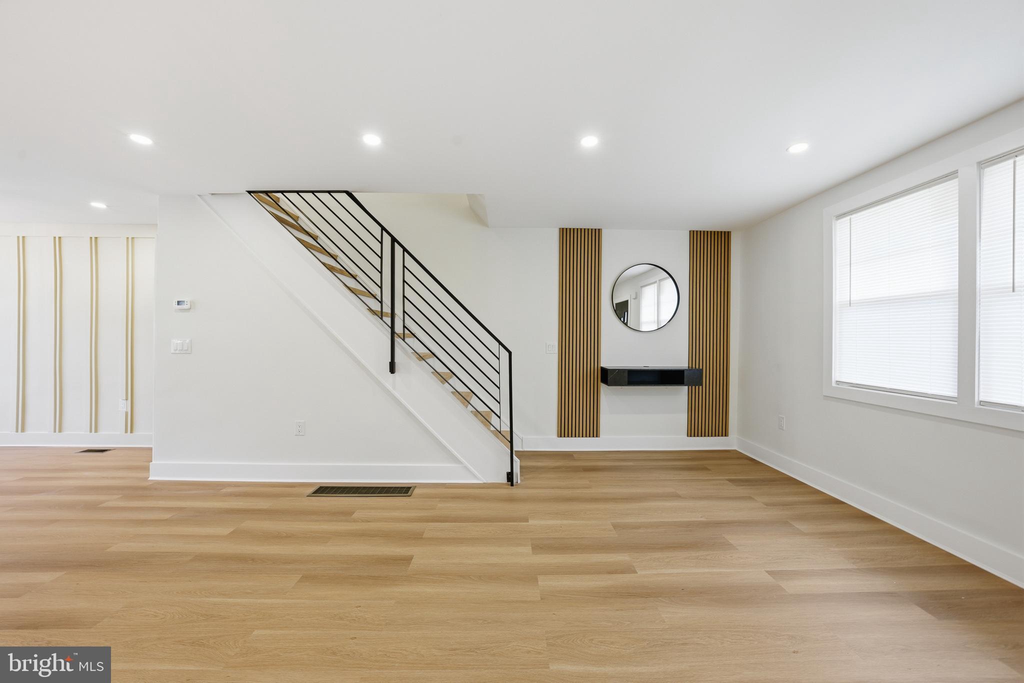 ACADEMY GARDENS - Residential