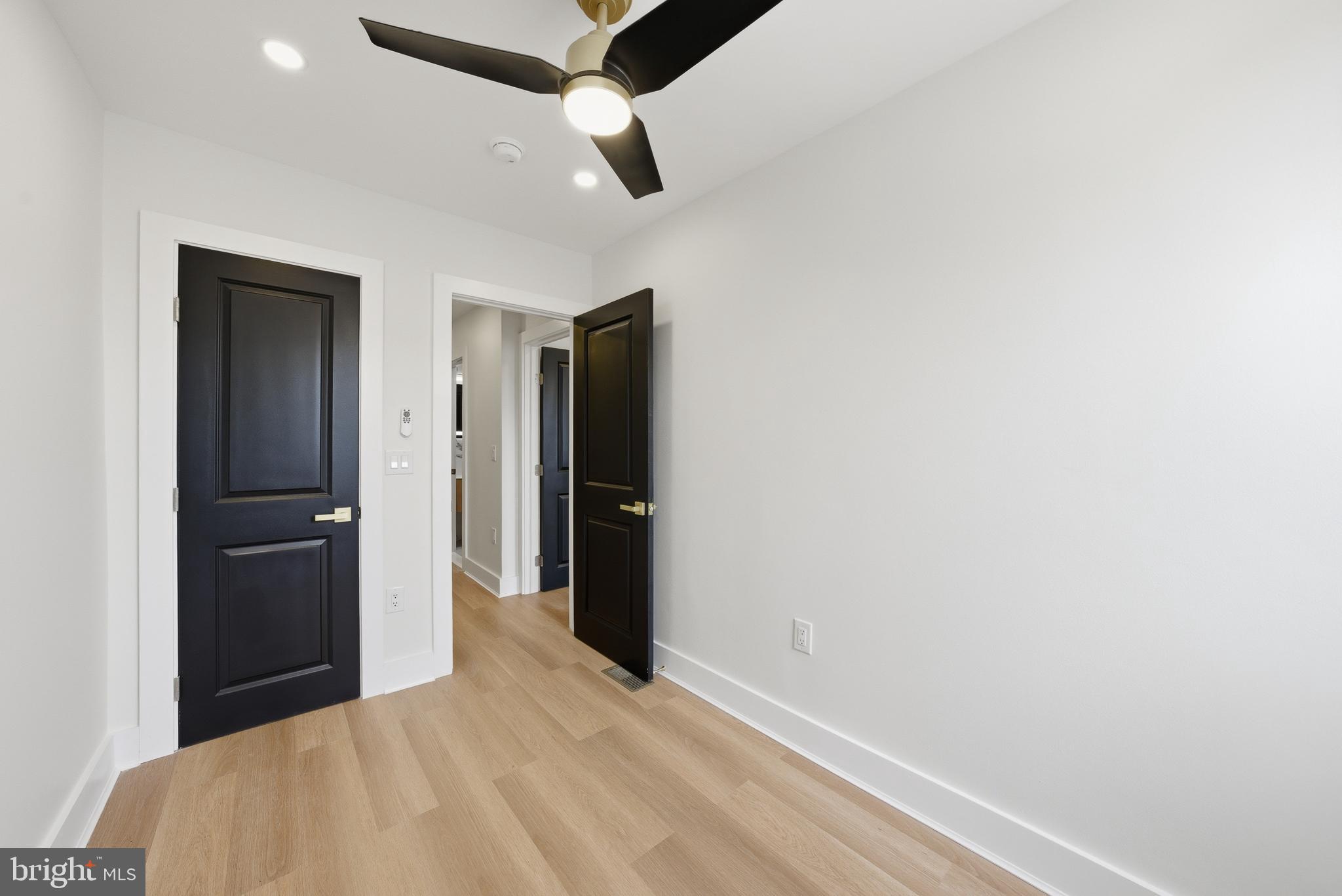 ACADEMY GARDENS - Residential