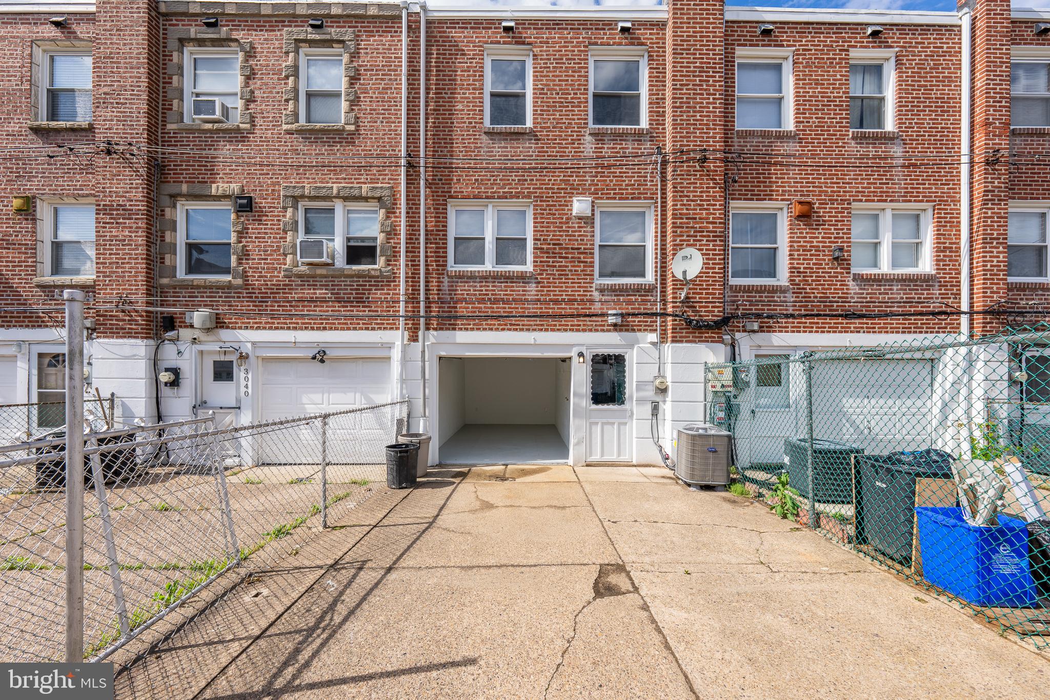 ACADEMY GARDENS - Residential