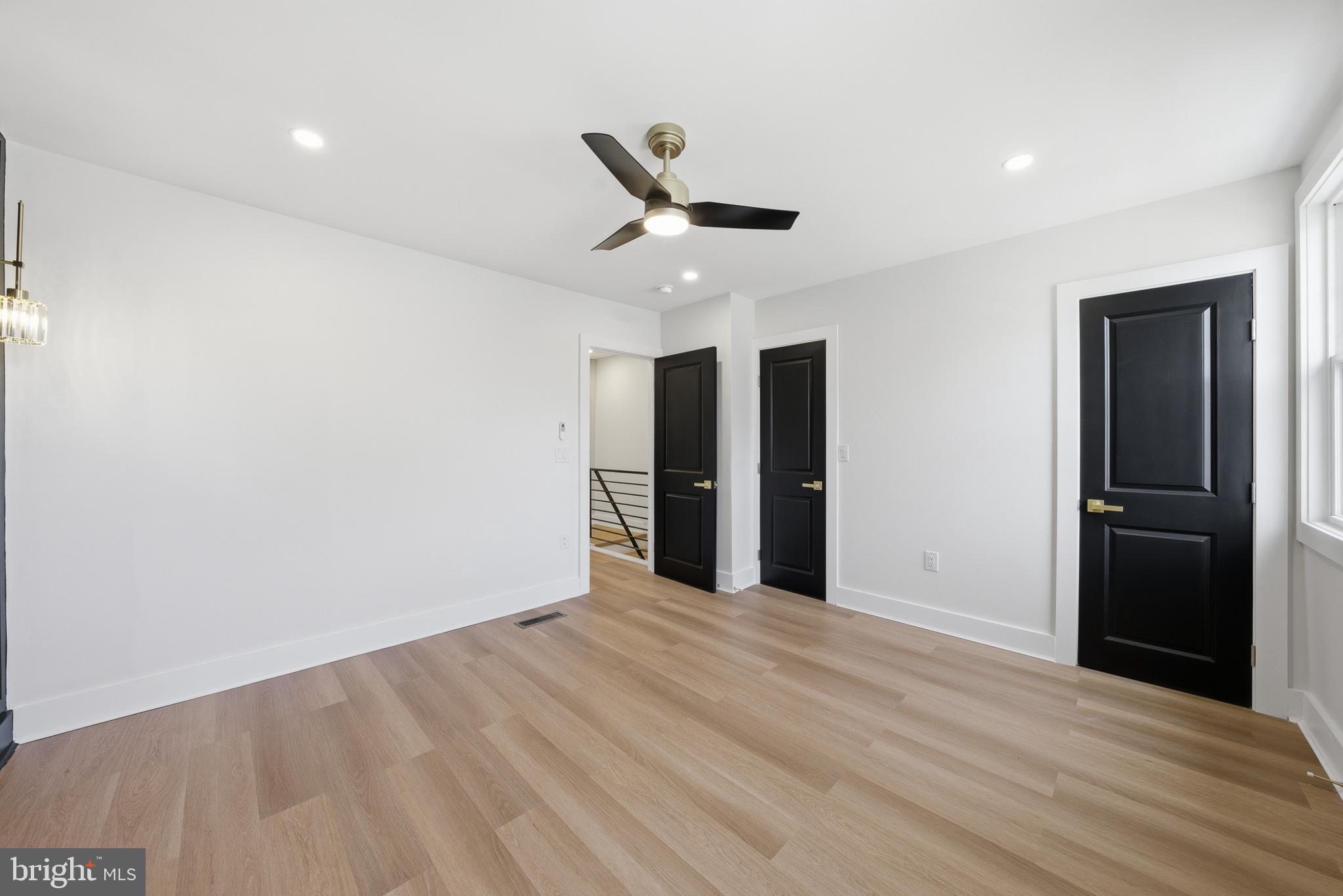 ACADEMY GARDENS - Residential