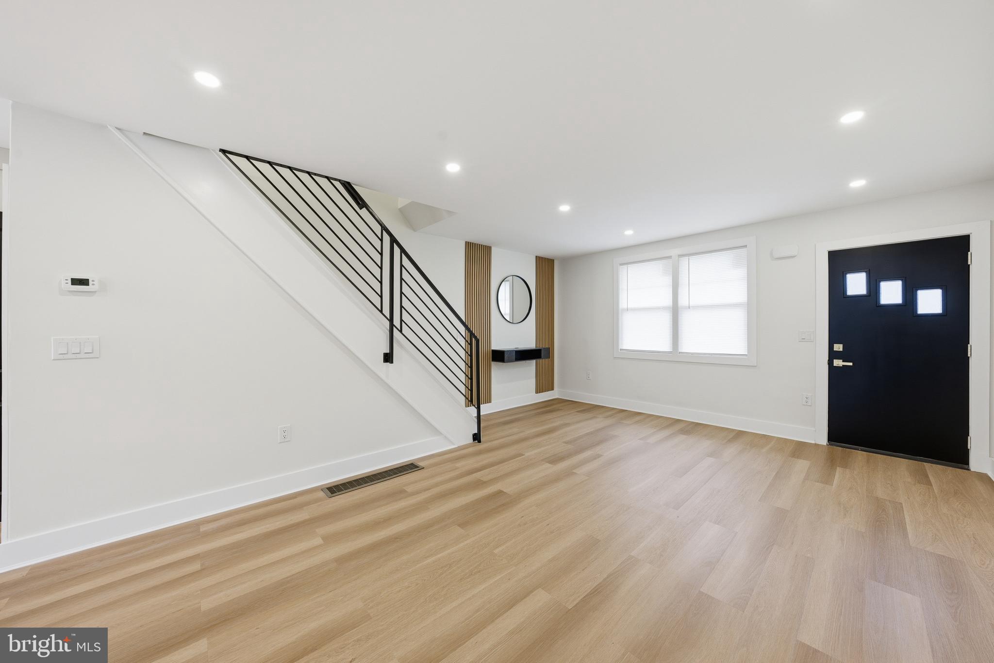 ACADEMY GARDENS - Residential