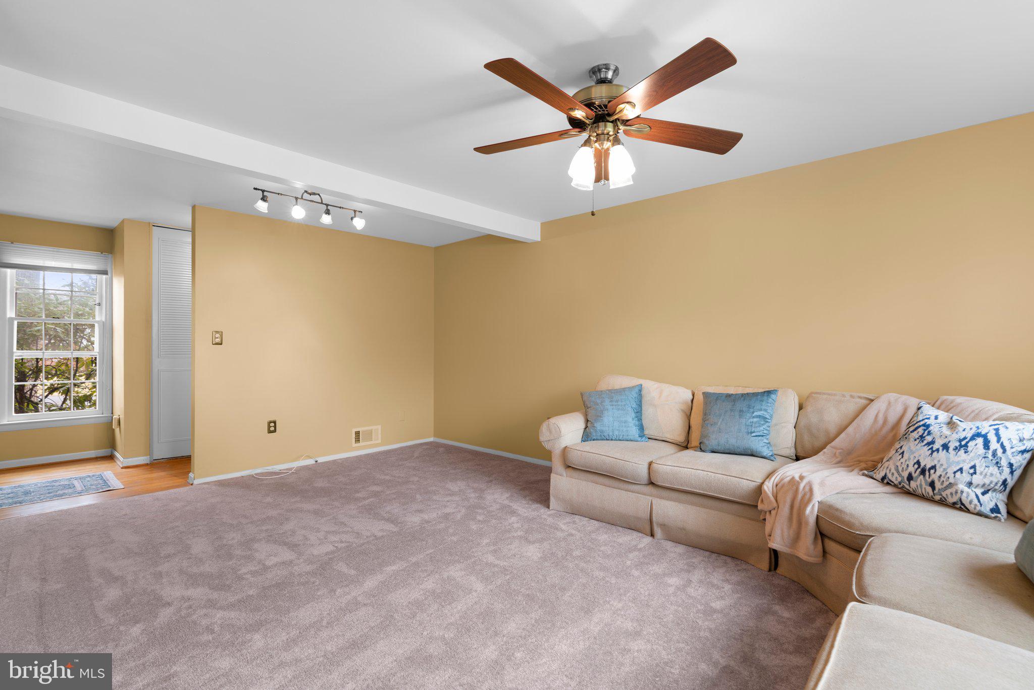 PEACHWOOD - Residential