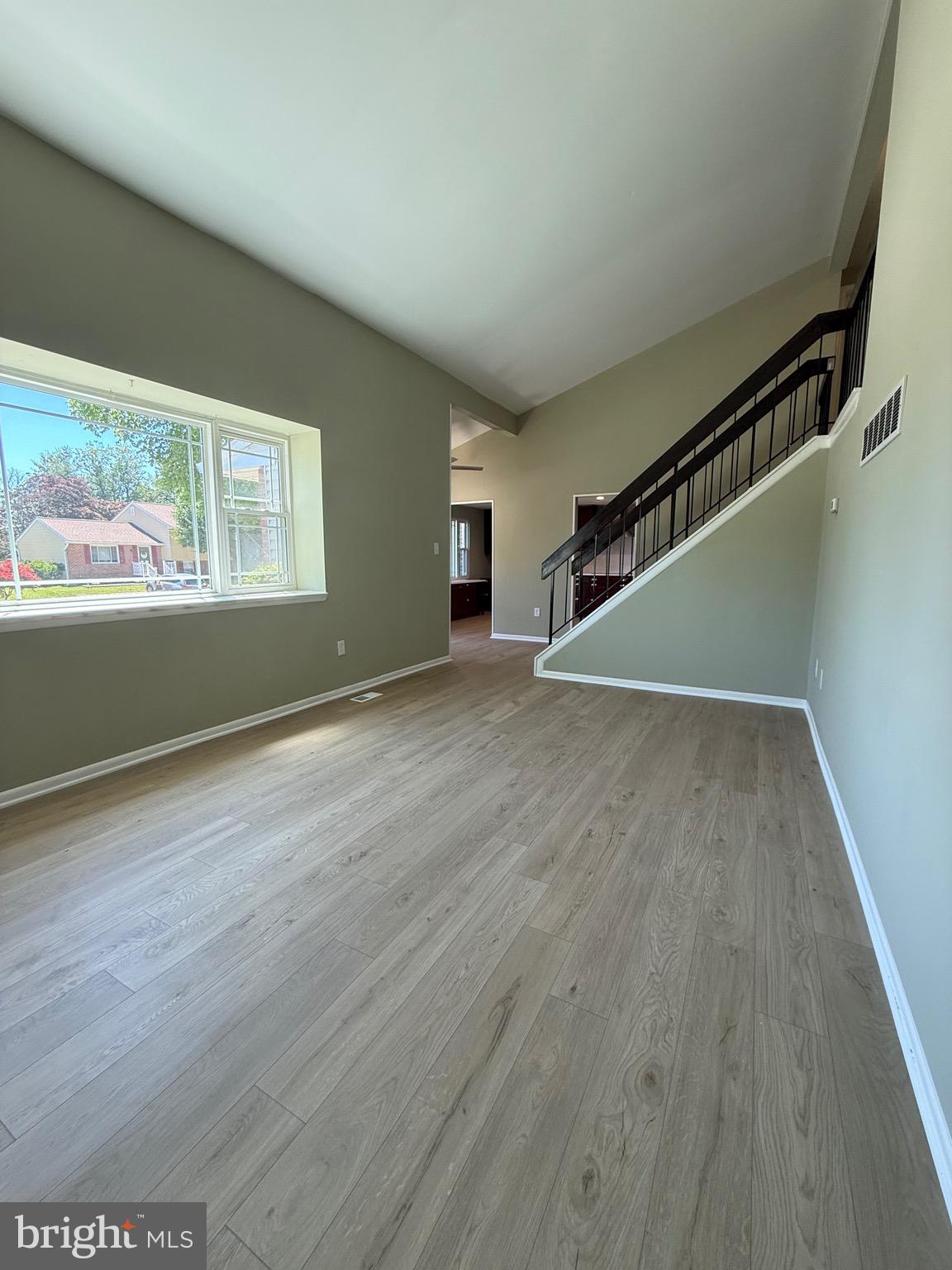NORTH GATE HALL - Residential