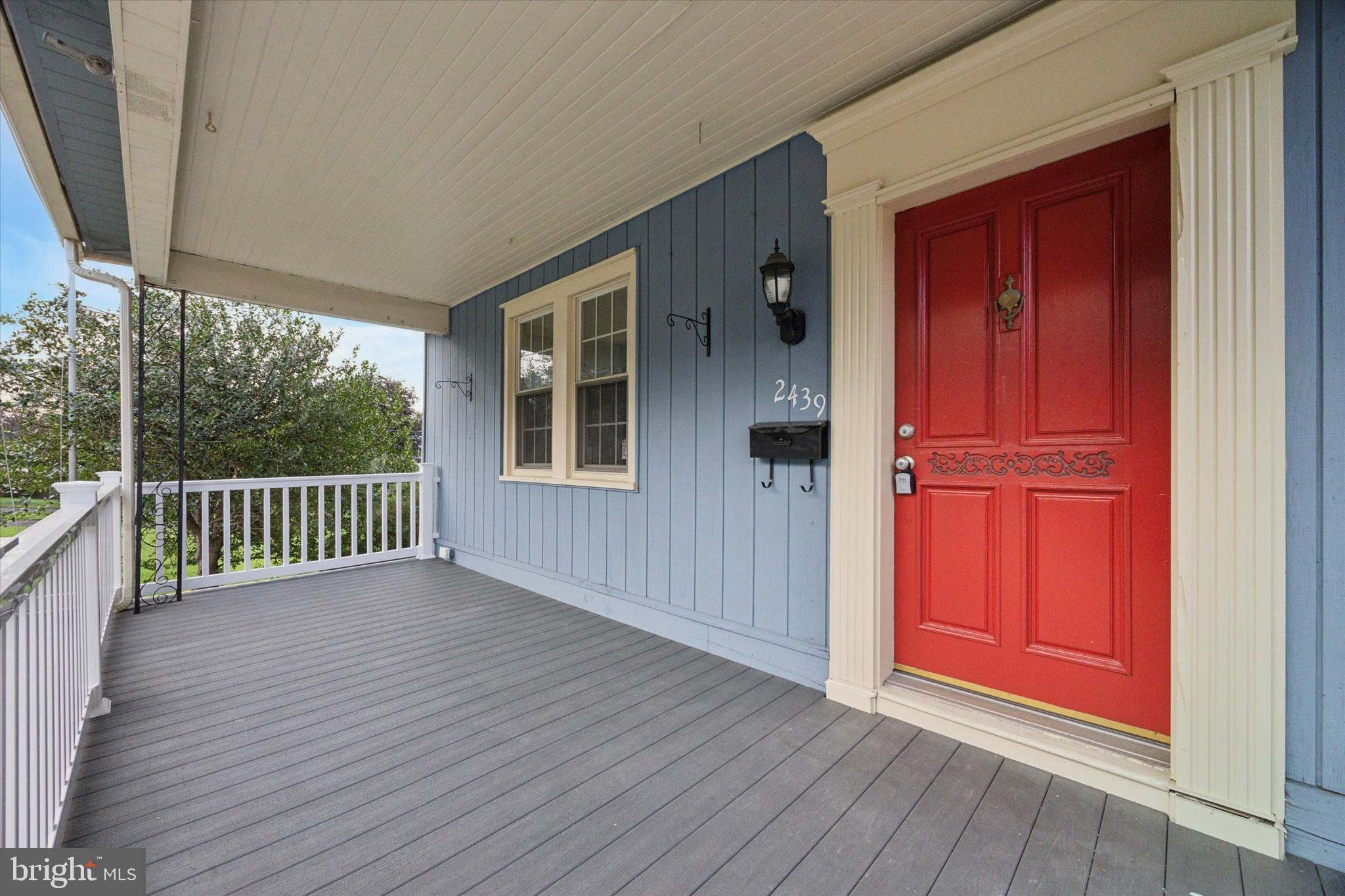 ROSLYN - Residential