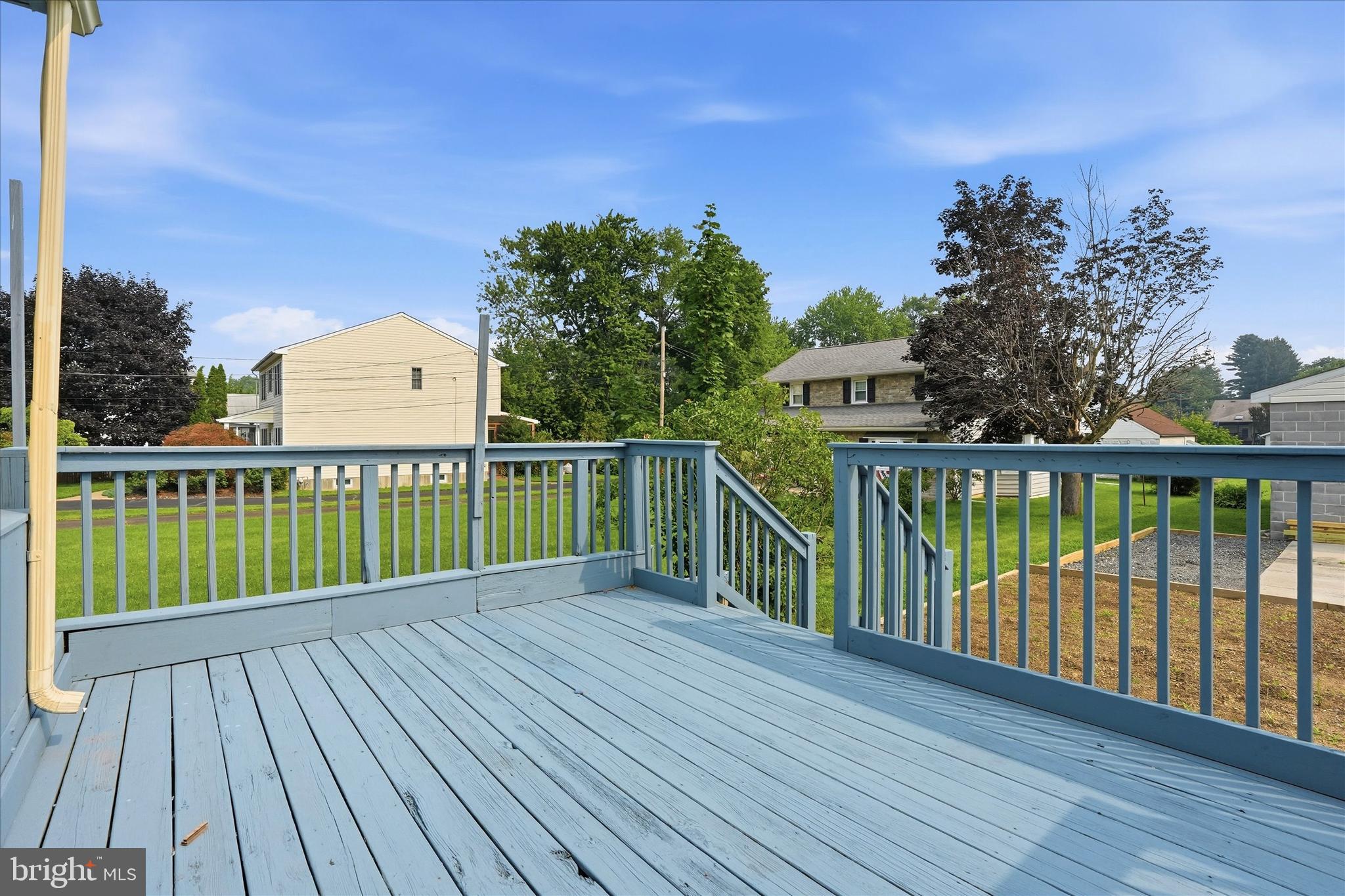 ROSLYN - Residential