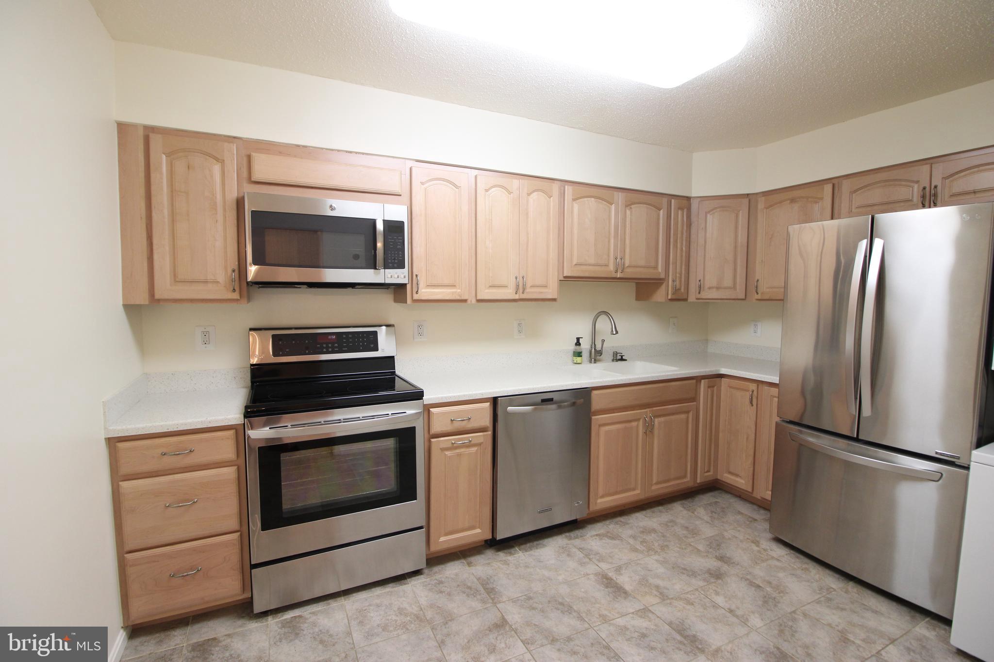 Arlington Living in all the ways you love Arlington. With ample space in this 1bd with den home, you even get an enclosed Sun Room! 1.5 Baths mean your guests can respect your bedrooms privacy. Lots of closets throughout the home make it great for even the largest of wardrobes. The kitchen is even large enough to accomodate a breakfast table. Washer and Dryer in the home, 1 reserved Garage Parking Space, other parking might be rentable from other owners in the Condo Community, but owner does not represent availability at all times. Close to metro and right near rt 50, you can easily communte to D.C., the Pentagon, Amazon HQ2, iNova, or any other place with ease. Professionally managed home with online rent payments and 24/7 emergency response. Min credit 630, annual income should exceed 35x the monthly rent, no bankruptcy, foreclosure, eviction in prior 7 years, and no outstanding collections. No smoking and No pets considered.