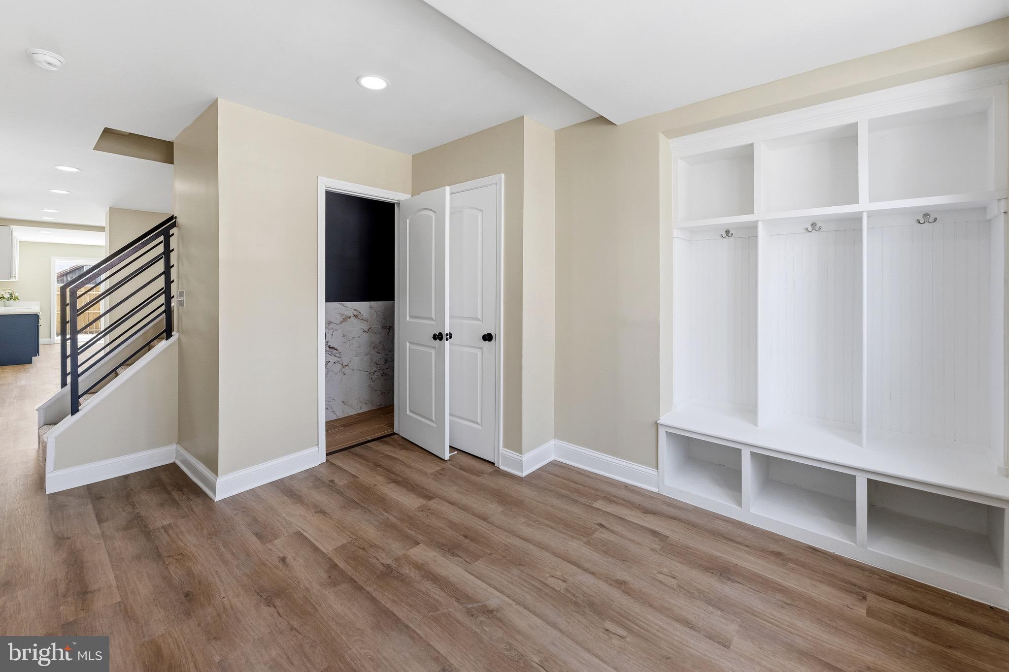 BRIDESBURG - Residential