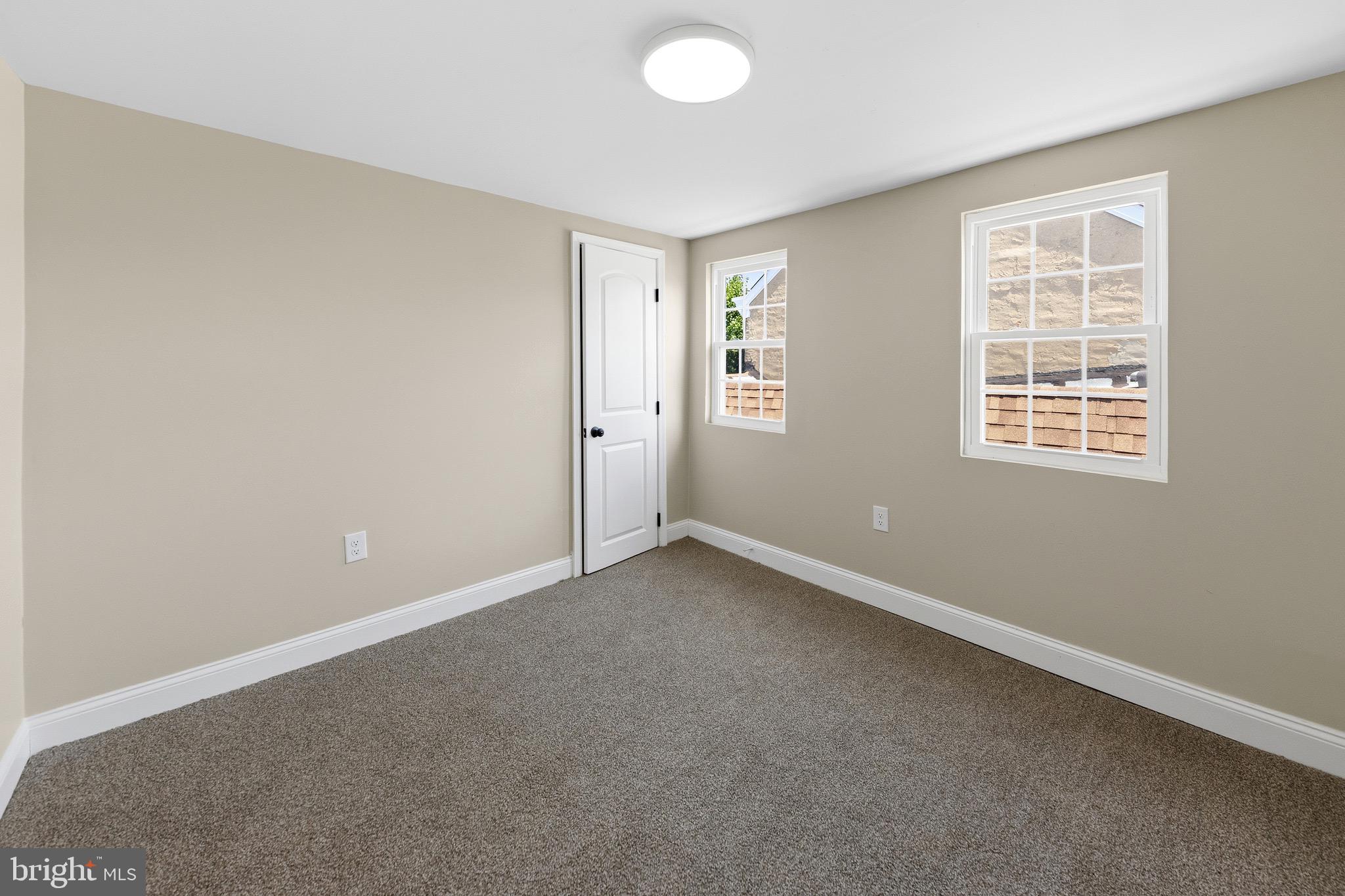 BRIDESBURG - Residential