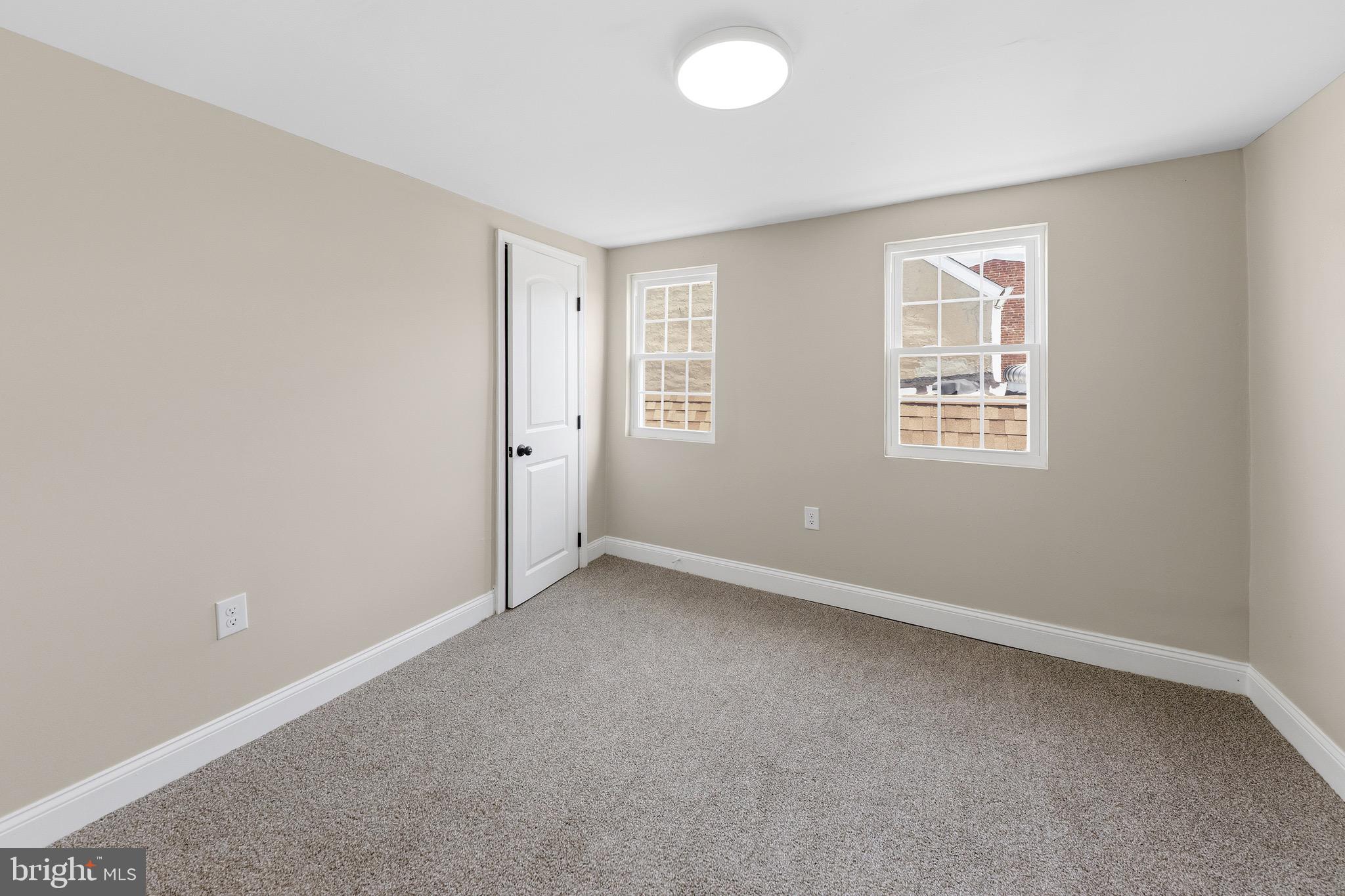 BRIDESBURG - Residential