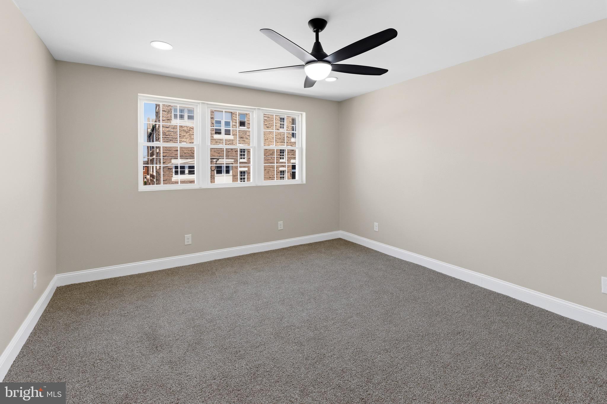 BRIDESBURG - Residential