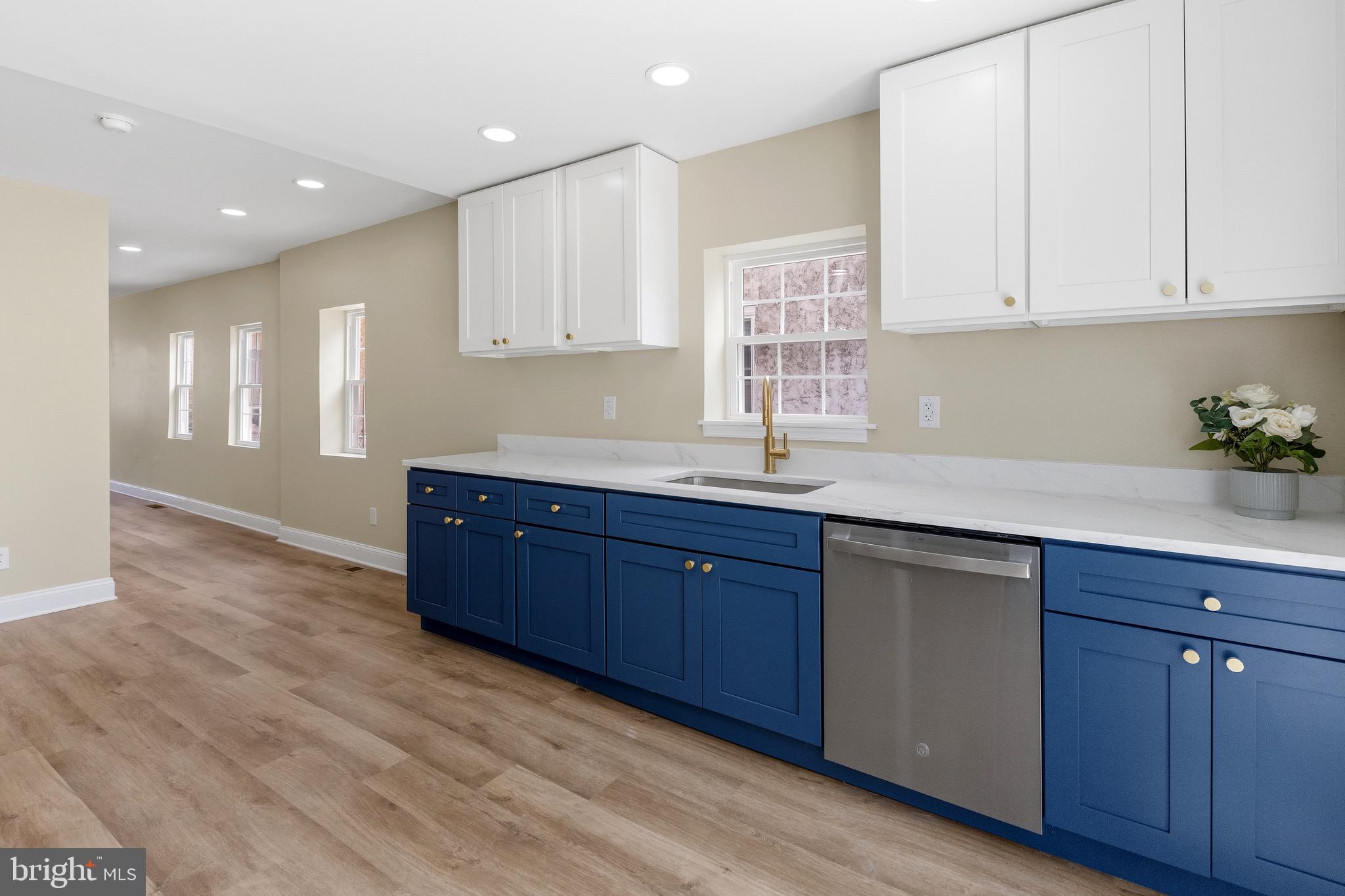 BRIDESBURG - Residential